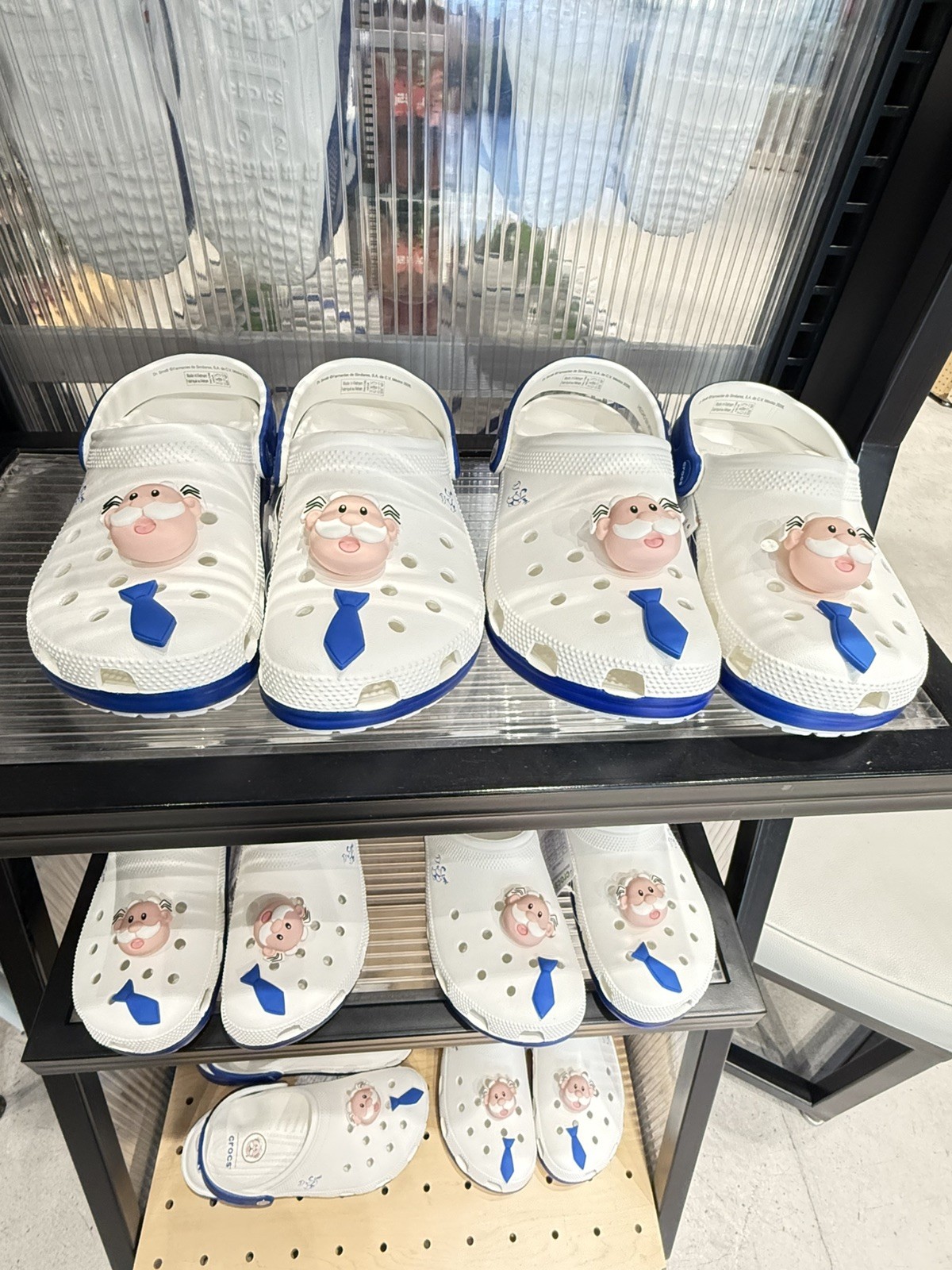 Simi Crocs size 9