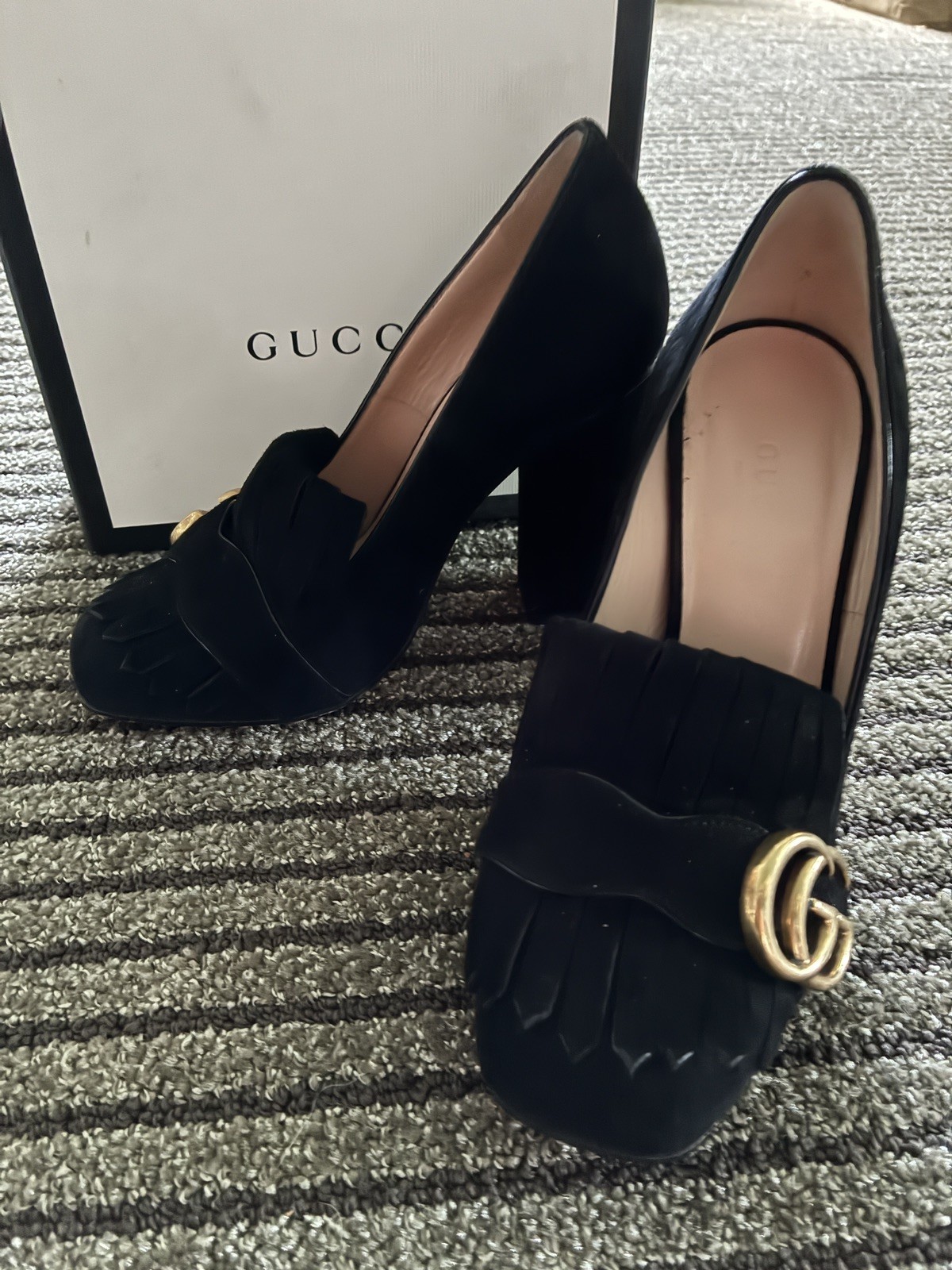 Gucci Marmont Black Fringe Suede Loafers Size 34 EXCELLENT CONDITION