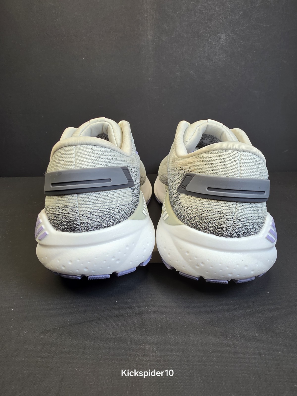 Brooks Ariel GTS 24 Womens Running Comfort Support Shoes Size 9 Sweet Lavender