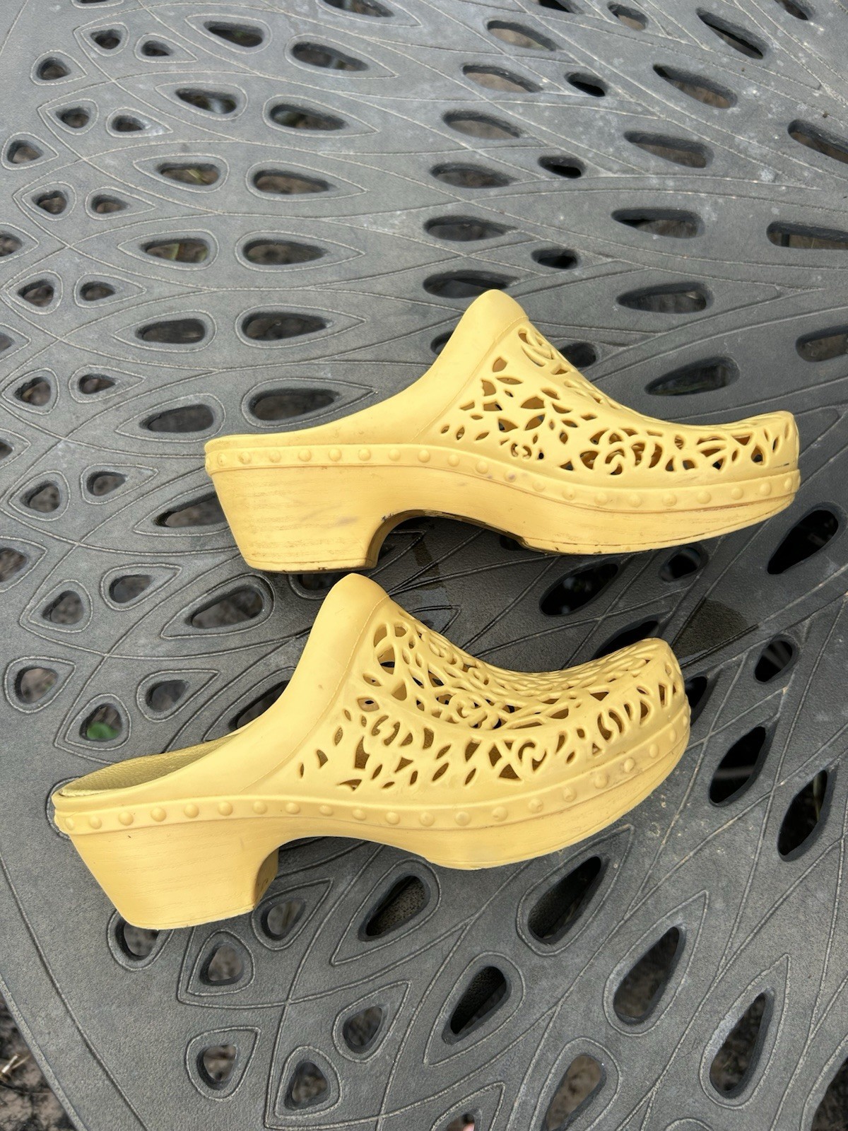 Dansko Women’s Yellow Floral Cut-Out Slip-On Clog Mule, US 8.5 EU 39