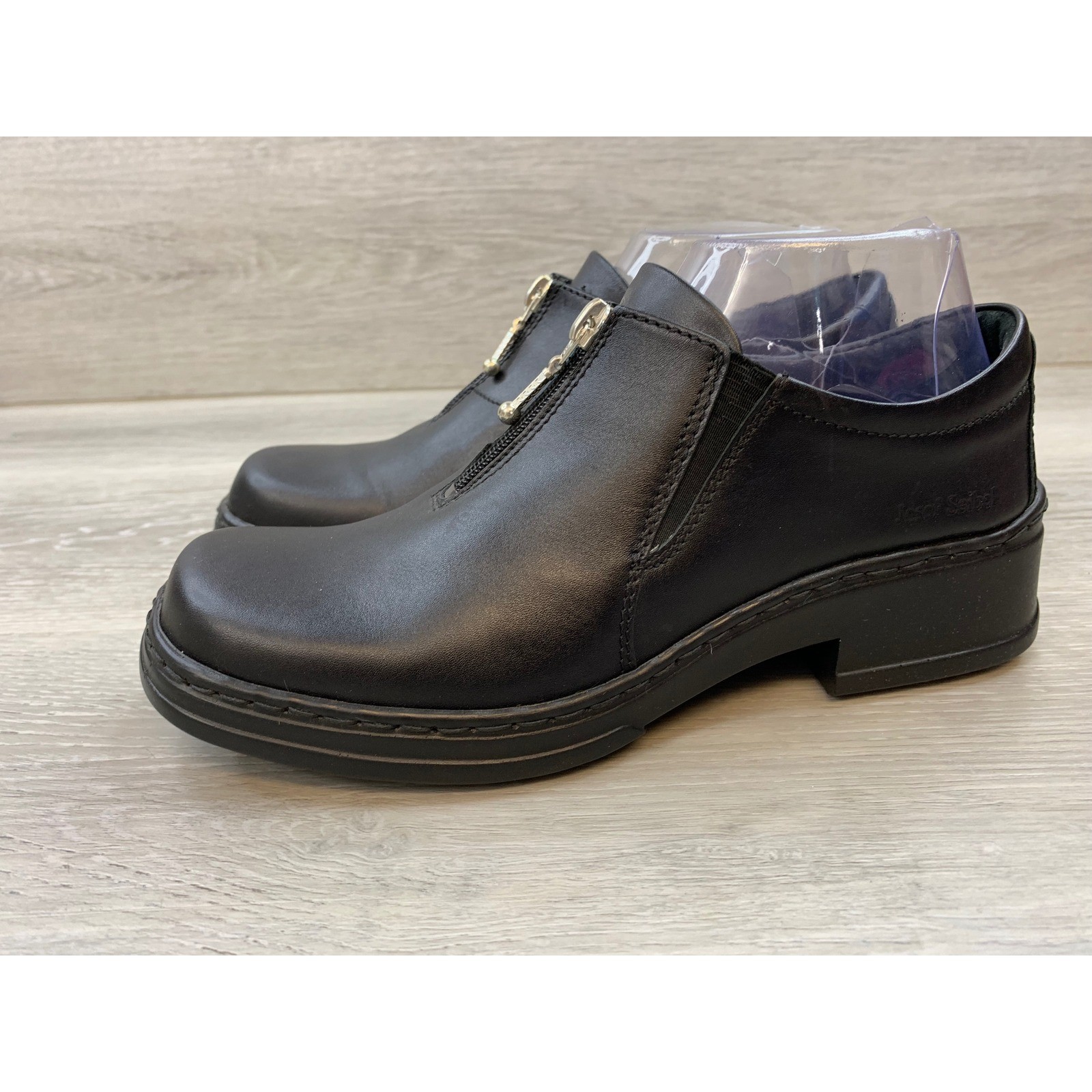 Josef Seibel Women’s Black Leather Front Zip Comfort Loafers 8.5 Comfort Shoes