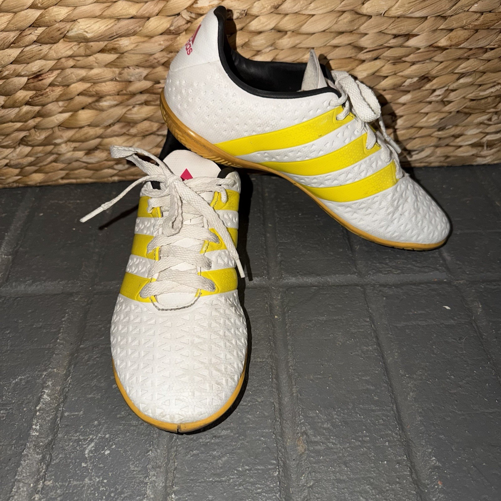Adidas Ace 16.4 Indoor Soccer Shoes Womens 6 White Yellow Indoor Flat Turf