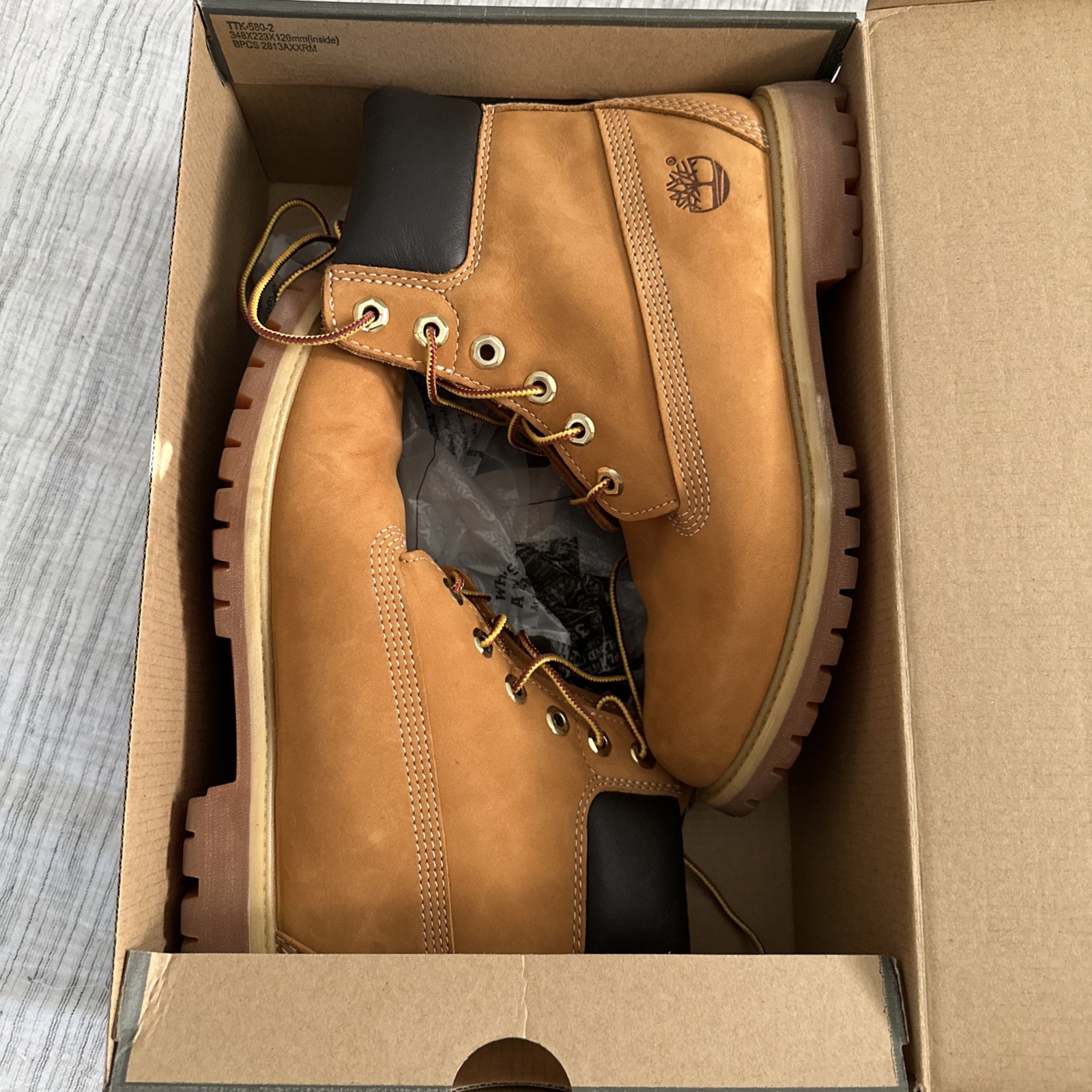 Timberland Premium 6″ Waterproof Boots Women’s Size 8 Wheat Nubuck Leather
