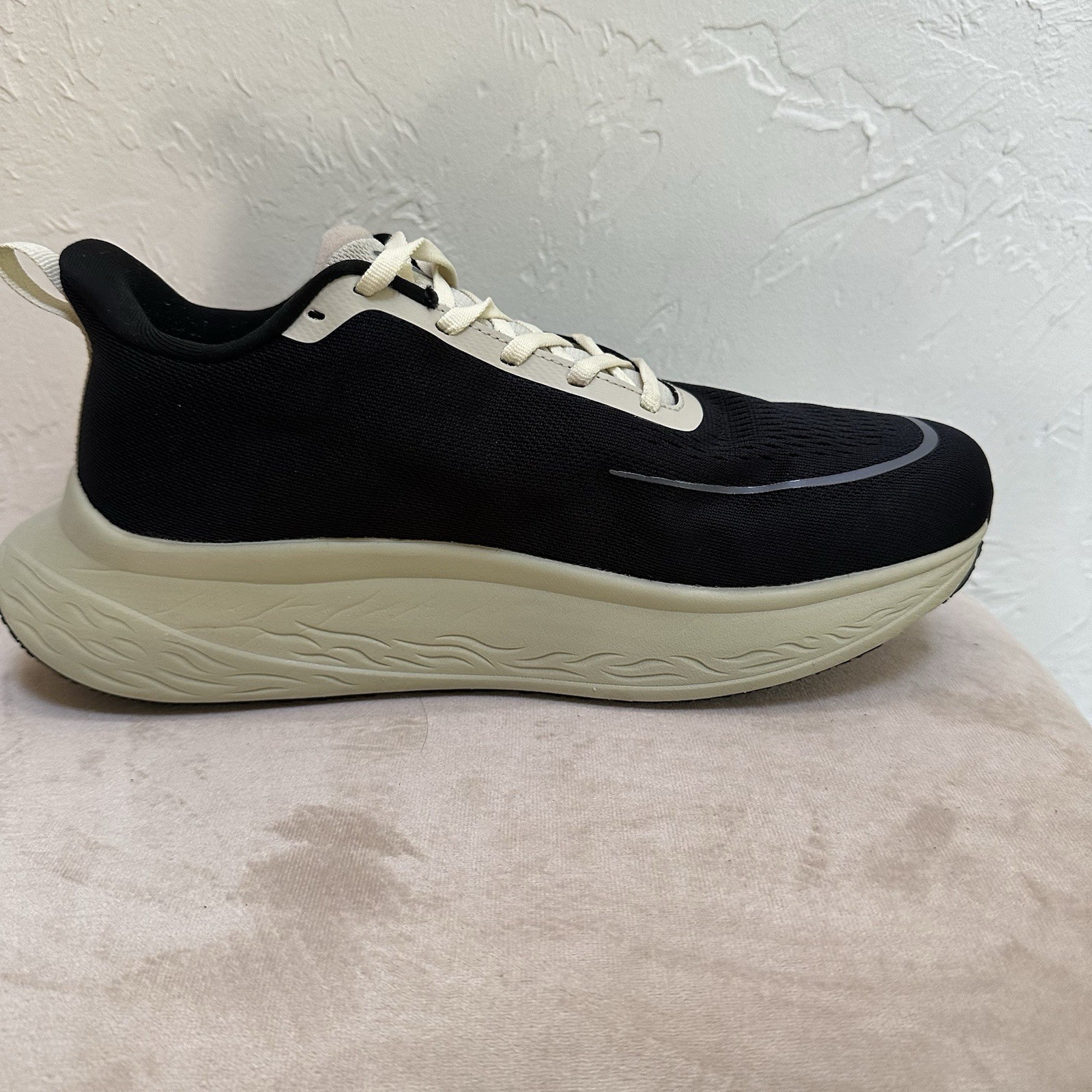 Veloci Ascent Black Comfort Running Shoes | Wide Toe | Unisex Women 9 | Men 7 .5
