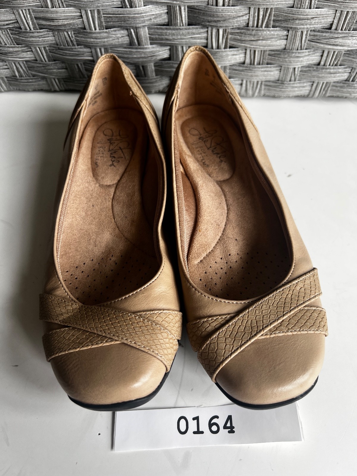 Life Stride Soft System Pull On Shoes Women’s Size 6 M Flats Beige