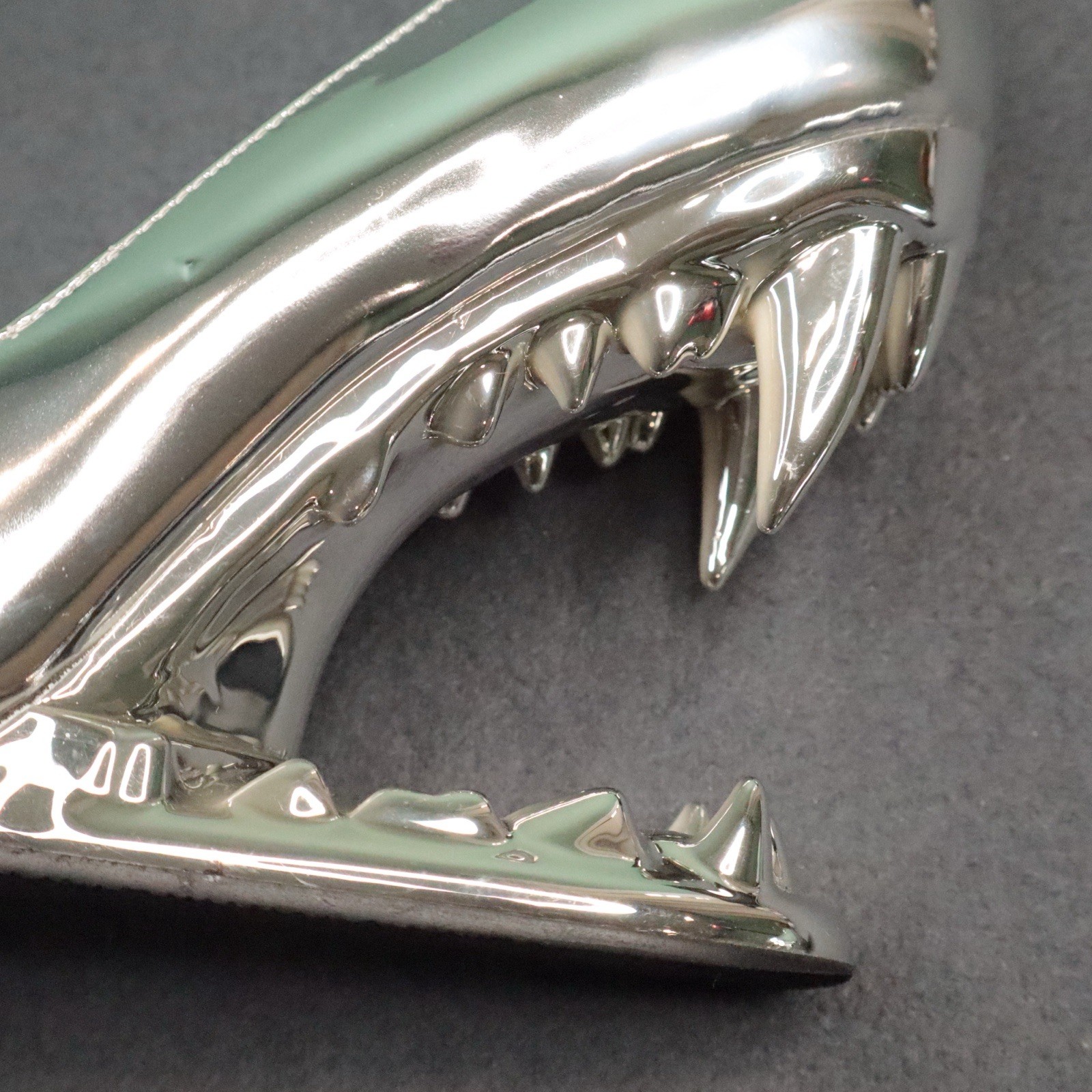 Metallic Silver Chrome Monster Teeth Jaw Heels Pointed Pumps Women Size 9.5