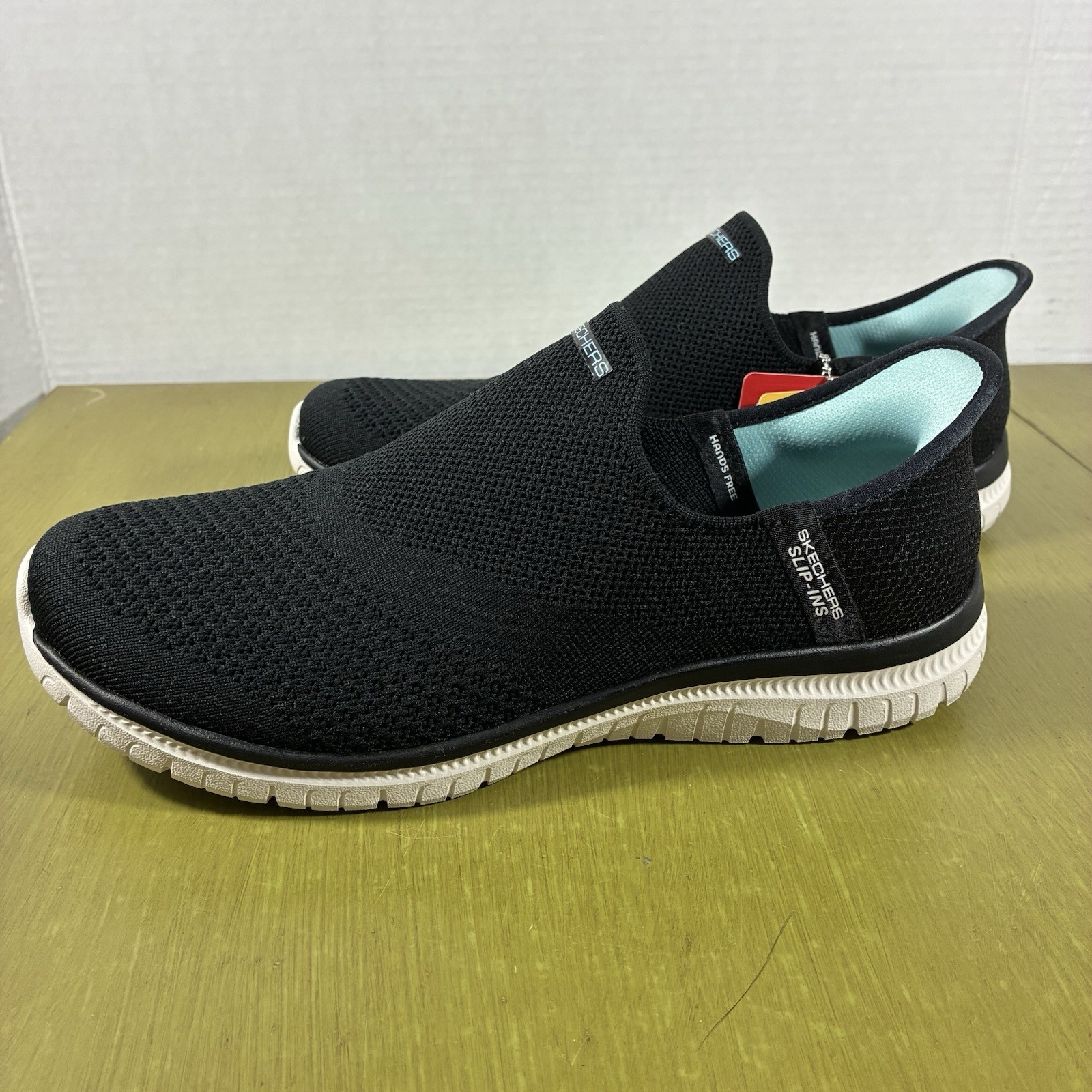 Skechers Hands Free Slip Ins Virtue Sleek Womens 8 Wide Black Fits Like 8.5W NWT