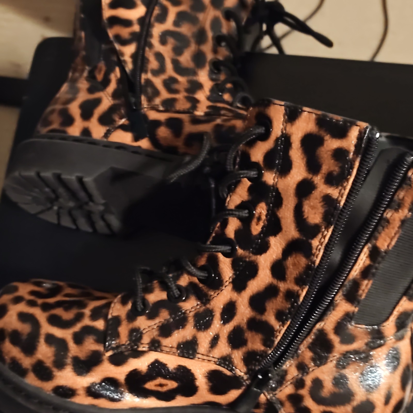Torrid Animal Print Combat Ankle Boots Lace-Up Zip Lug Sole Faux Leather 7WW