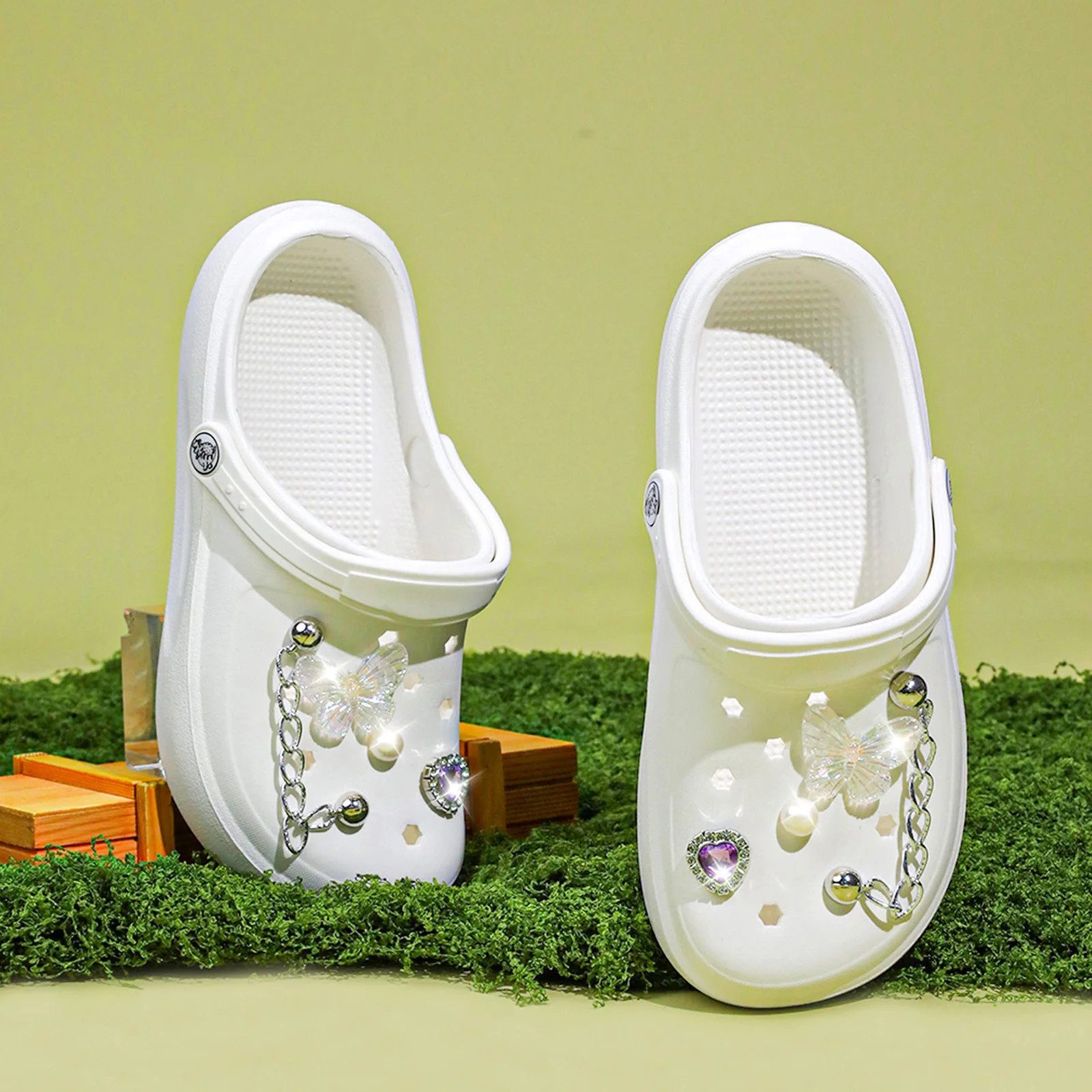 Ladies’ Clogs Outdoor and Indoor, Lightweight Two-way Wear Garden Shoes