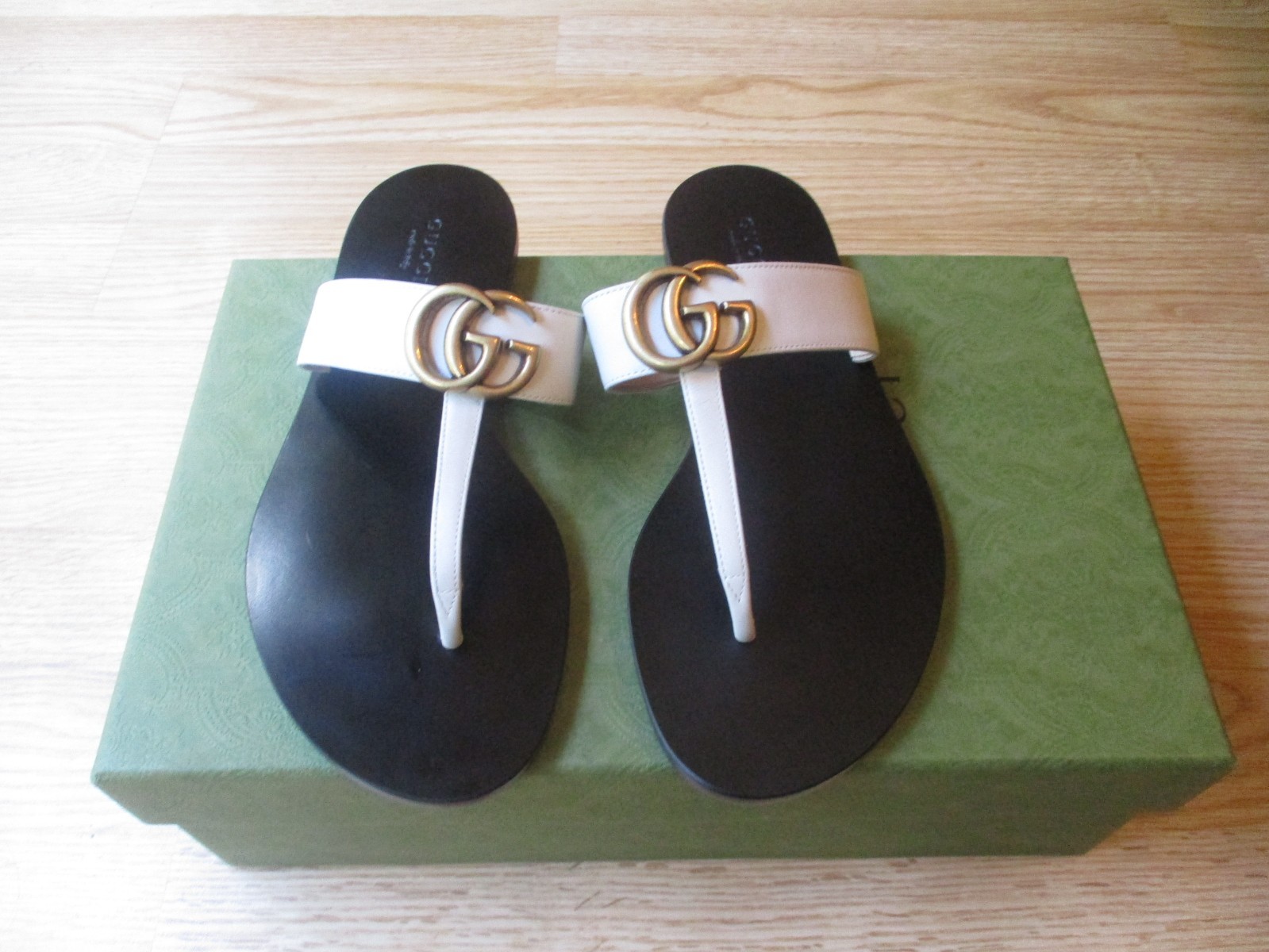 $680 Gucci Double GG Marmont T Strap Thong Slip On Sandals Cream 36.5 US 6.5 NEW