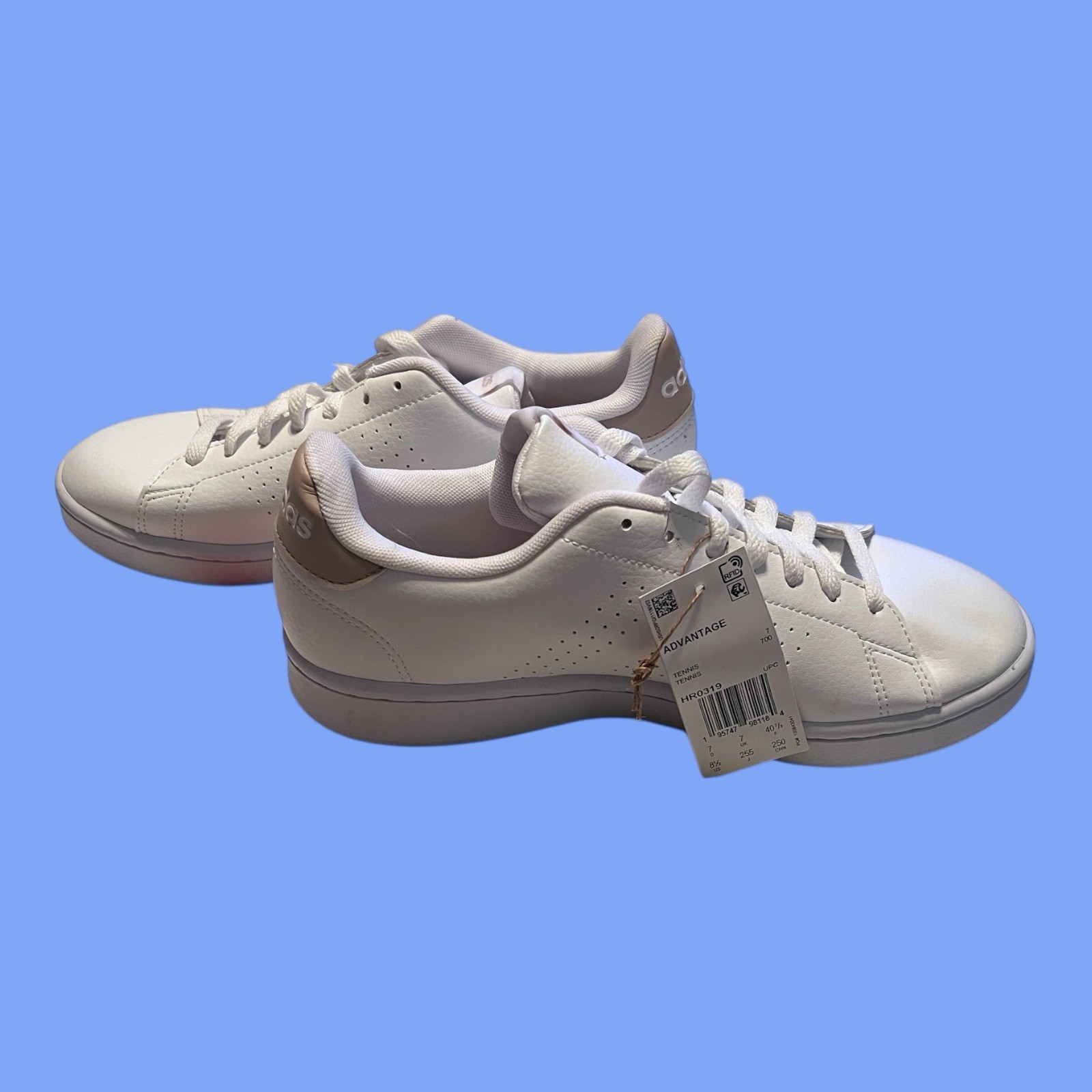 adidas Advantage White Tennis Shoes Size 8.5 – New w/ Tags – Minor Eyelet Flaw
