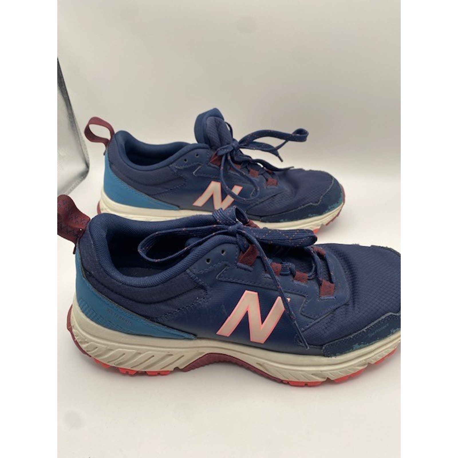 New Balance 510 v5 Trail Running Shoes Womens 9.5 Navy Pink WT510CM5 Hiking