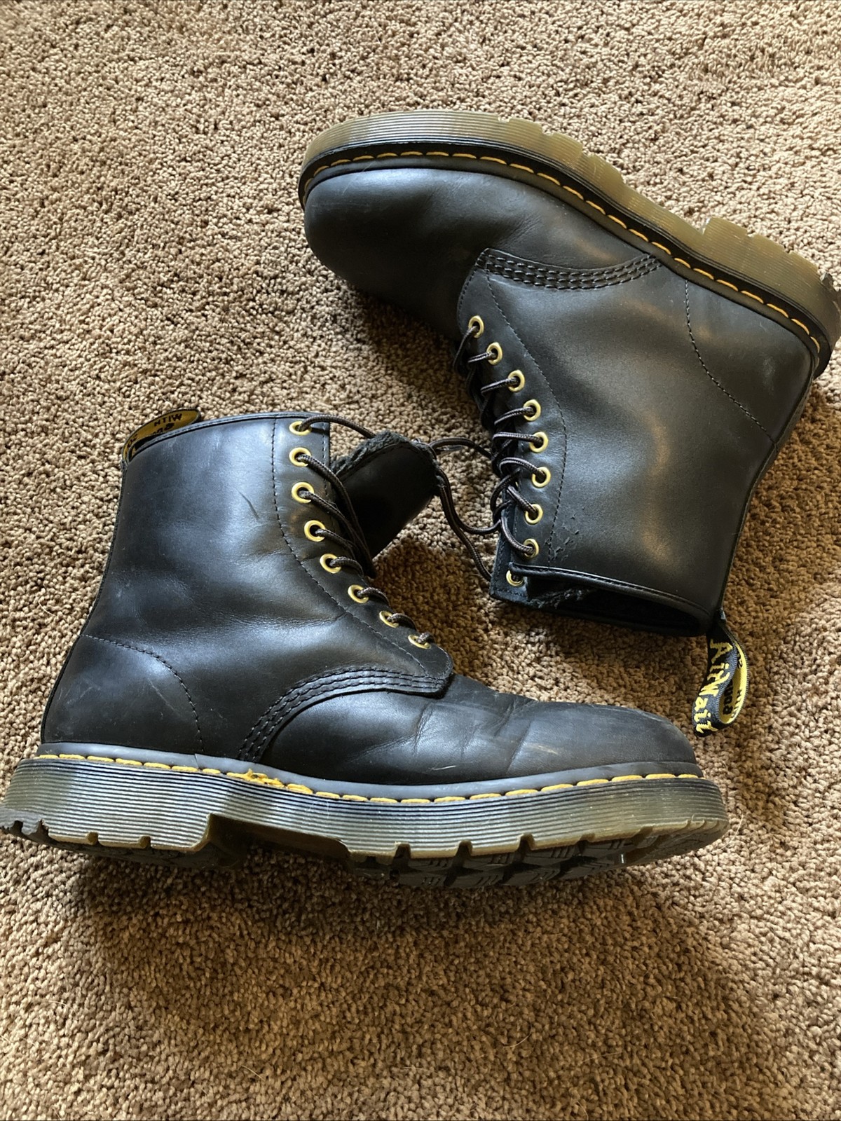 Dr. Martens 1460 Women’s Original Smooth Leather Lace Up Boots-Black W9 M8 EU41
