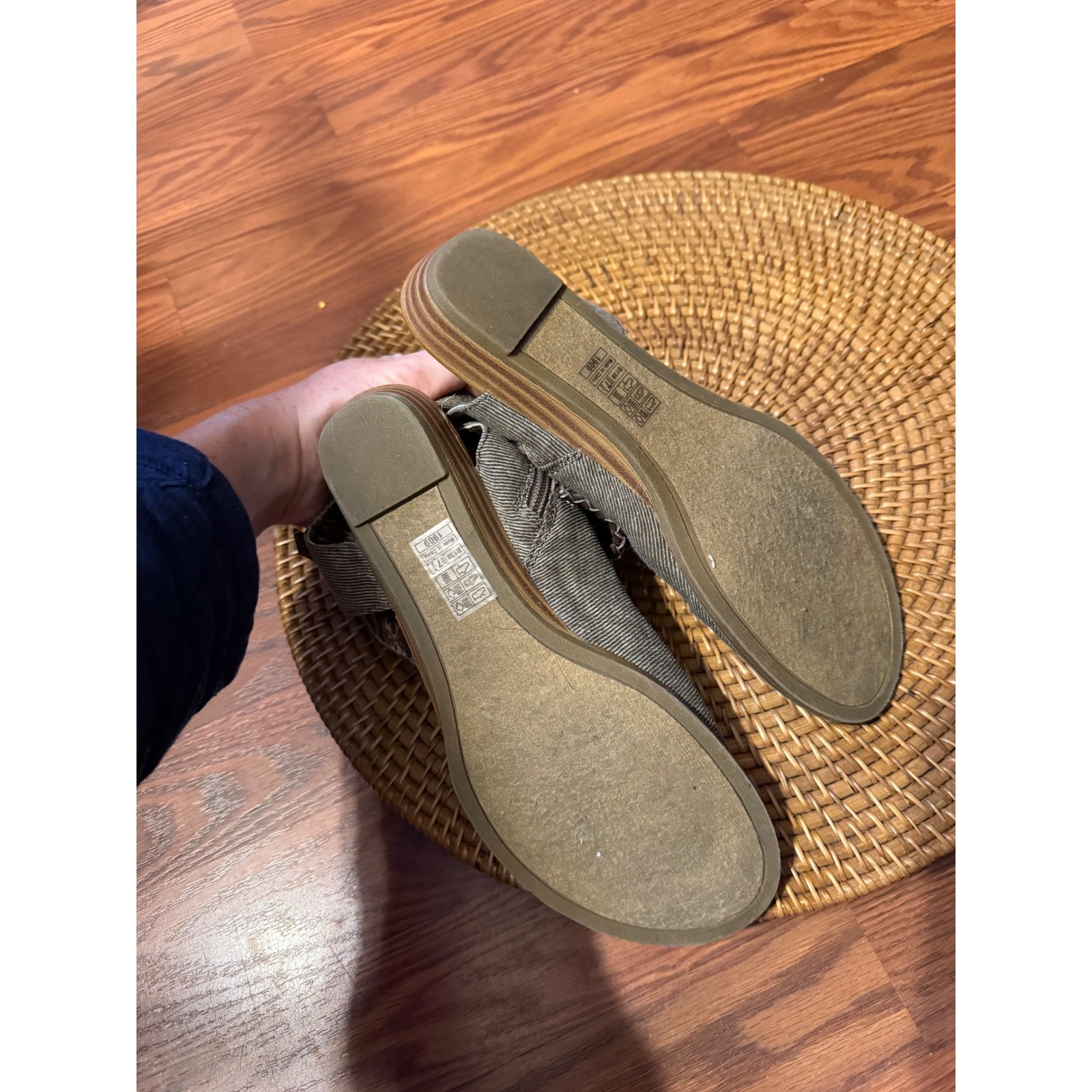 Blowfish Malibu Babie Smokey Grey Canvas Ankle Strap Sandals Womens 7.5
