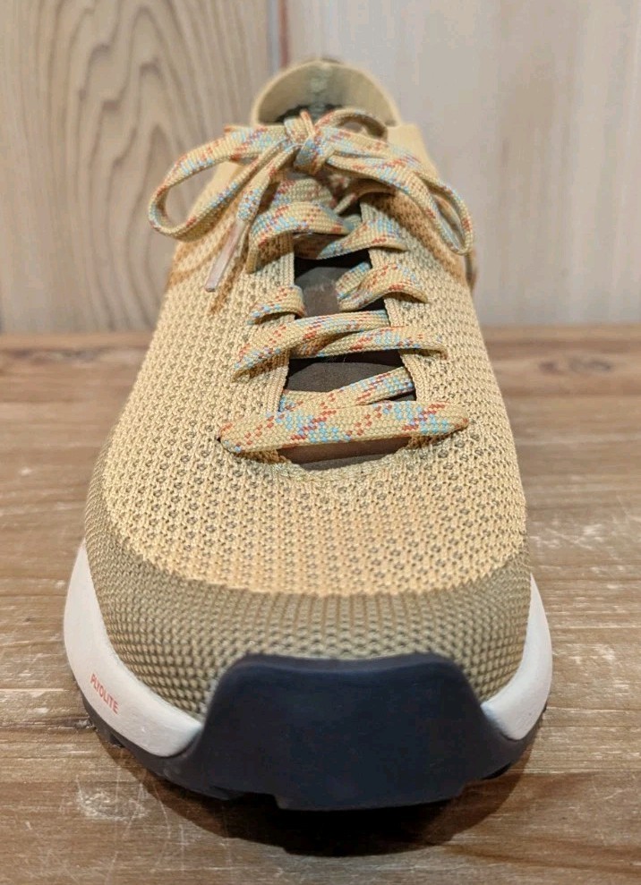 Danner Women’s Caprine Low Summer Wheat Size 10 Hiking Trail Shoes