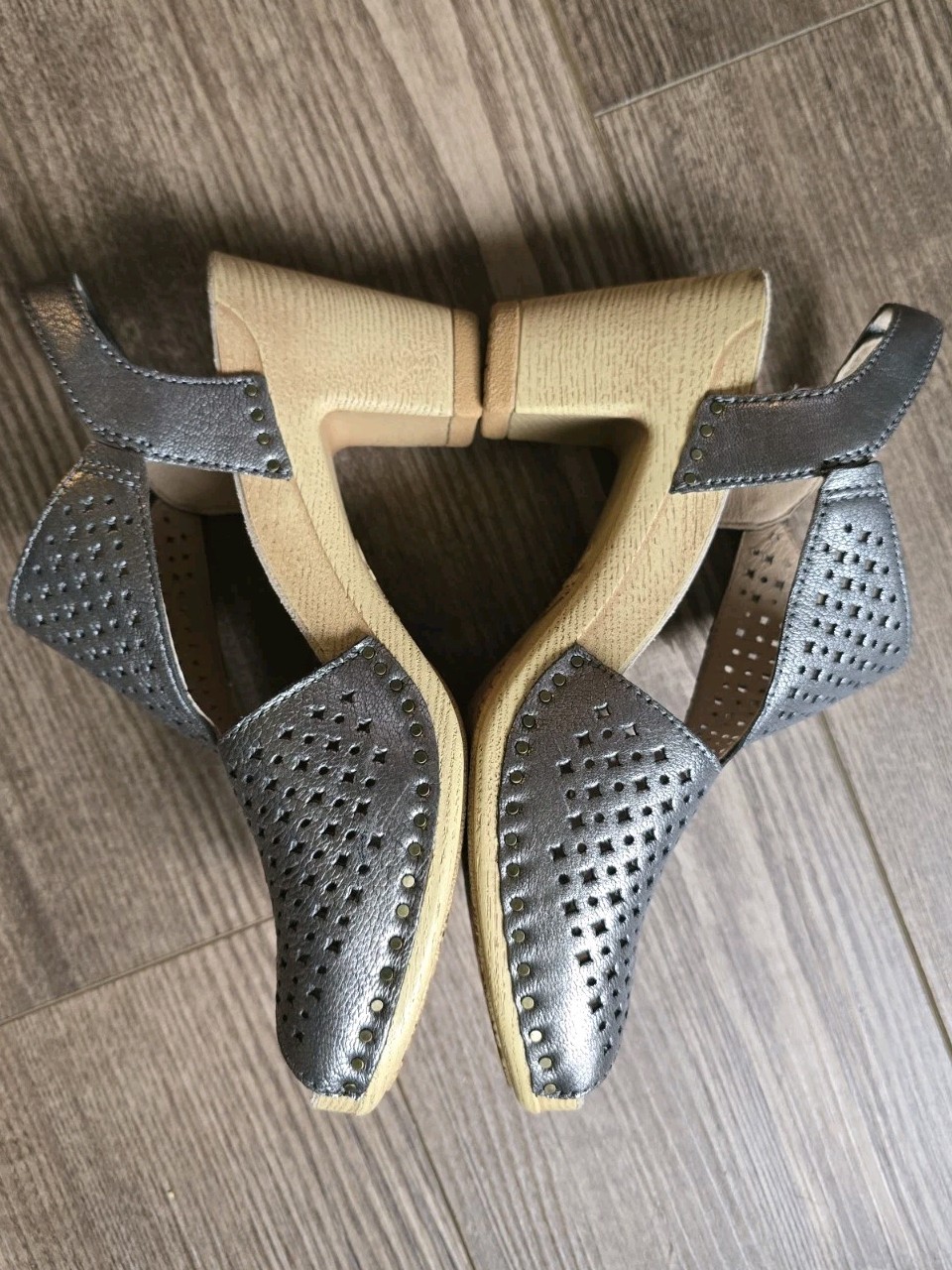 Dansko Sandals Womens 36 US 6.5-7 Gunmetal Metallic Teagan 3” Heels Shoes Boho