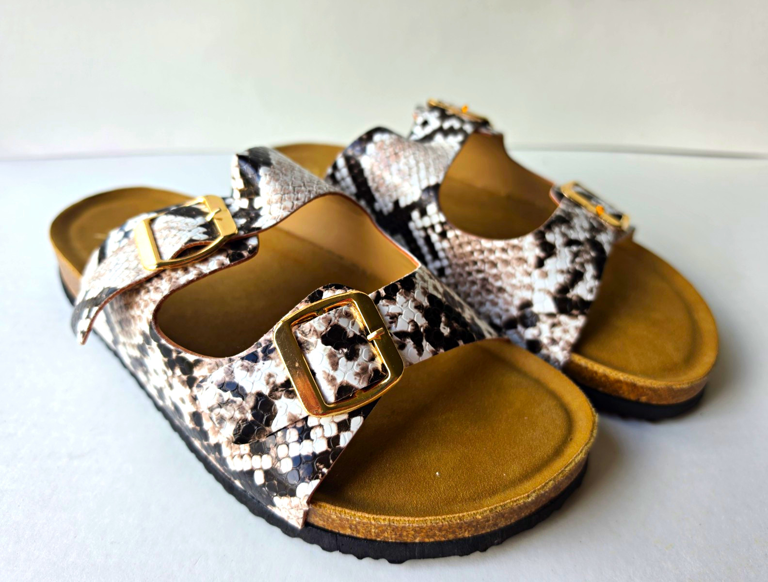 Yoki Women’s Snake Print Double Buckle Slide Sandals US 9- Never Worn
