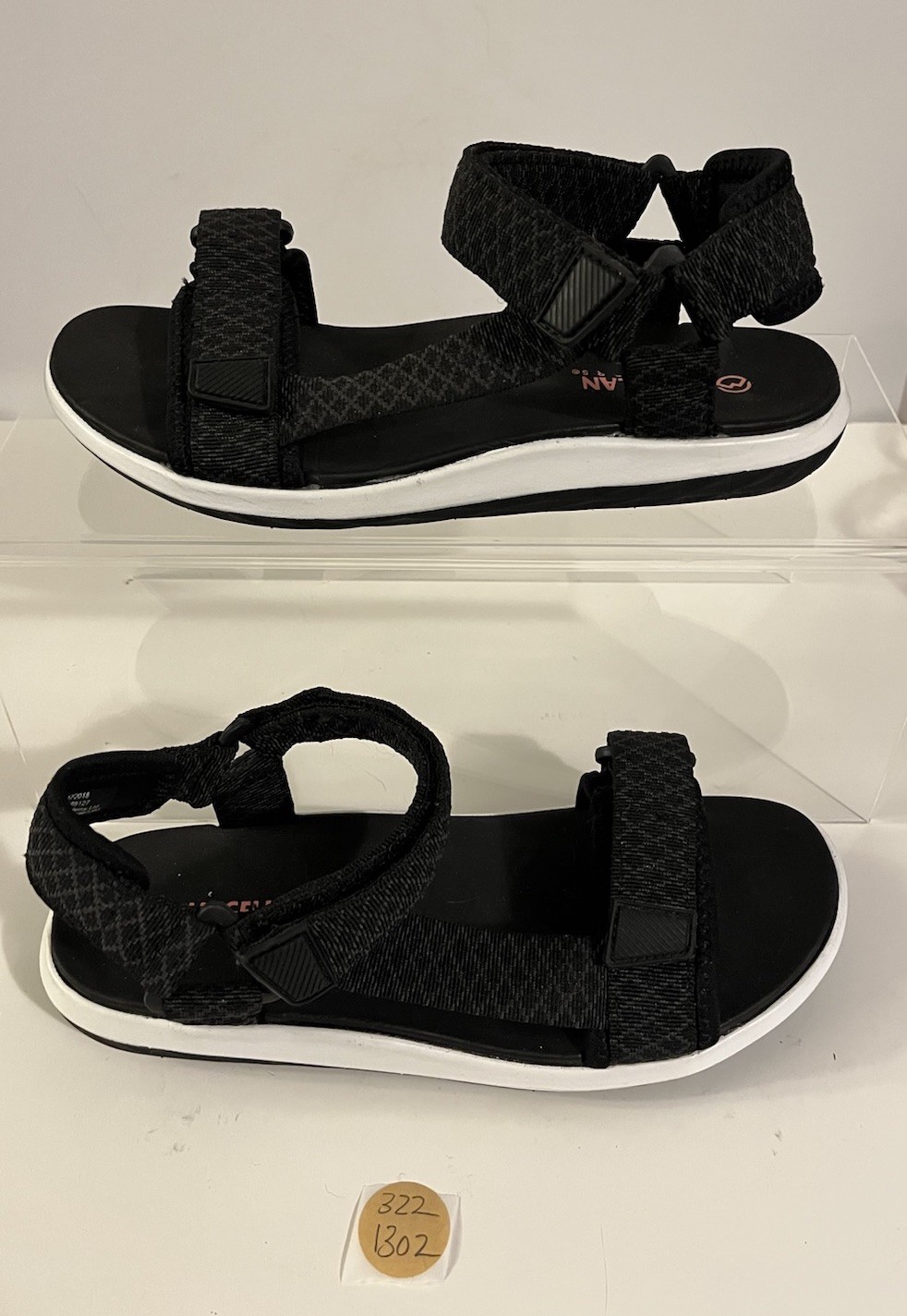 Magellan Outdoors Adjustable Strap Sandals Water Resistant Size US 7 M Black