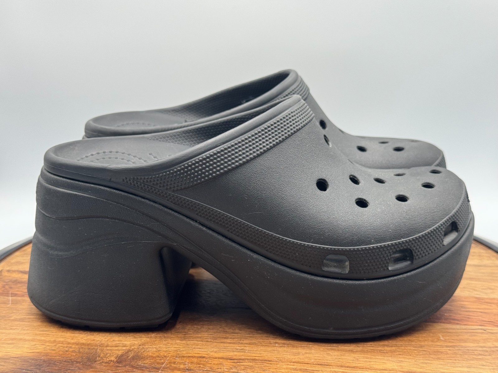 CROCS Women’s Size 10 Men’s Size 8 Siren Platform High Heel Clog Black