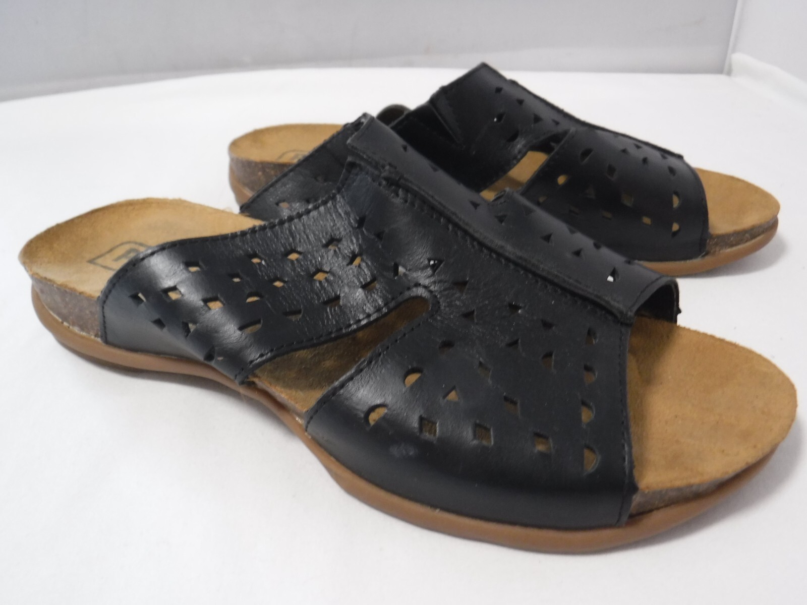 PF2 Propet Shoes Women 7.5W Fionna Black Comfort Slide Sandal Cutout Leather