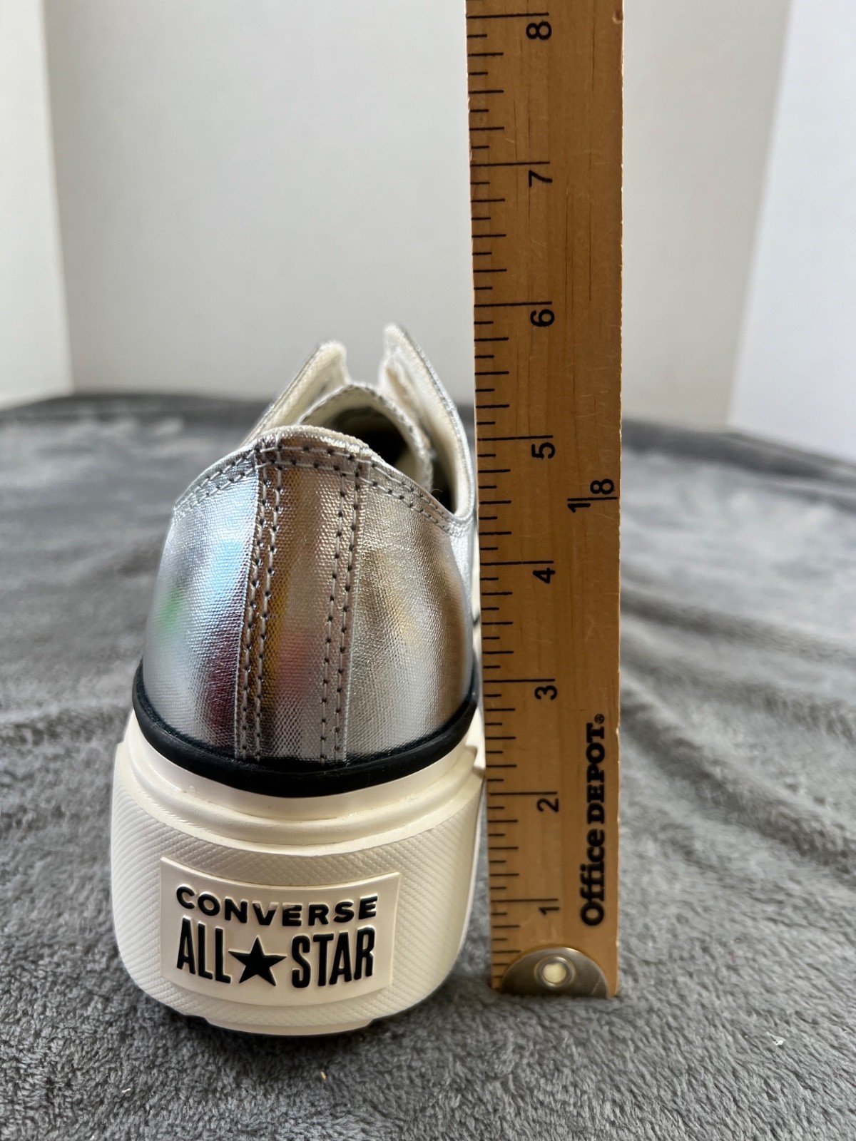 CONVERSE Chuck Taylor All Star Double Stack Platform Sneakers W 11 M 9 Metallic