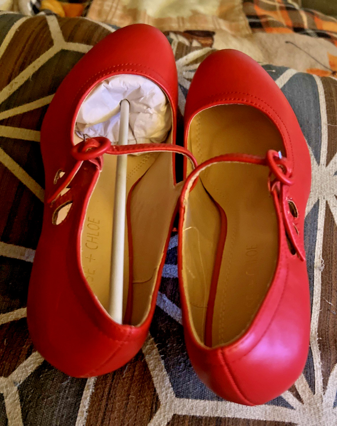 Chase & Chloe Kimmy-21 Size: 8 1/2 Mary Jane Heels – Color: Red