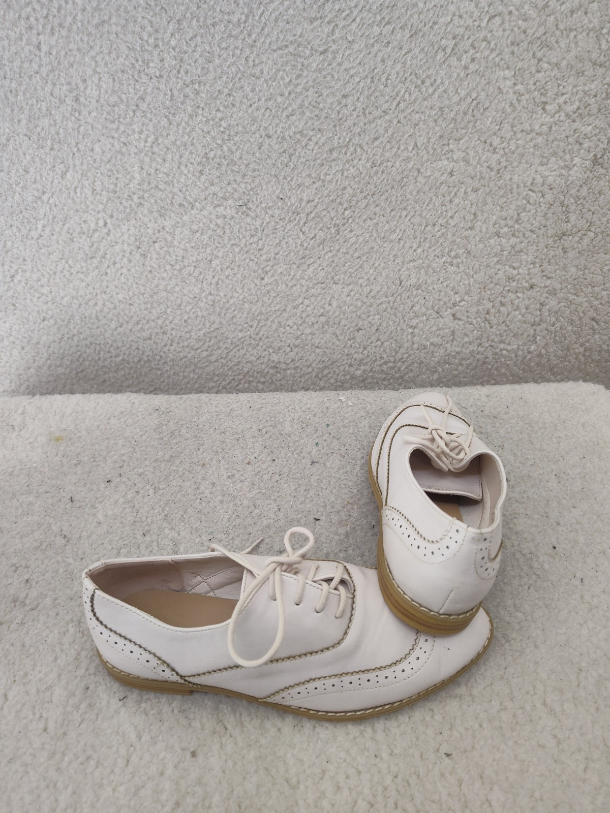 JustFab Women Luxton Oxford 7 Cream Lace Up Almond Toe Casual Comfort Shoes