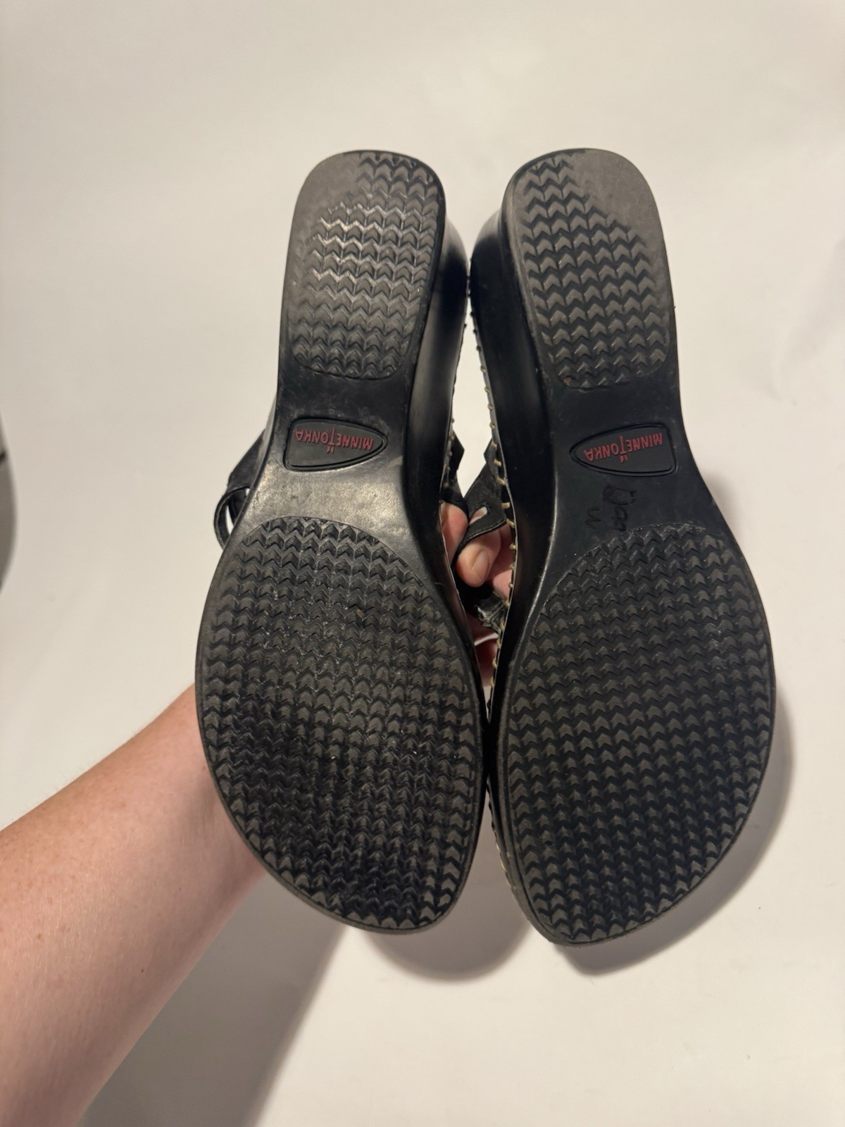 Minnetonka Leather Cushioned Slide On Western Wedge Sandal Size 10Silver Buckles