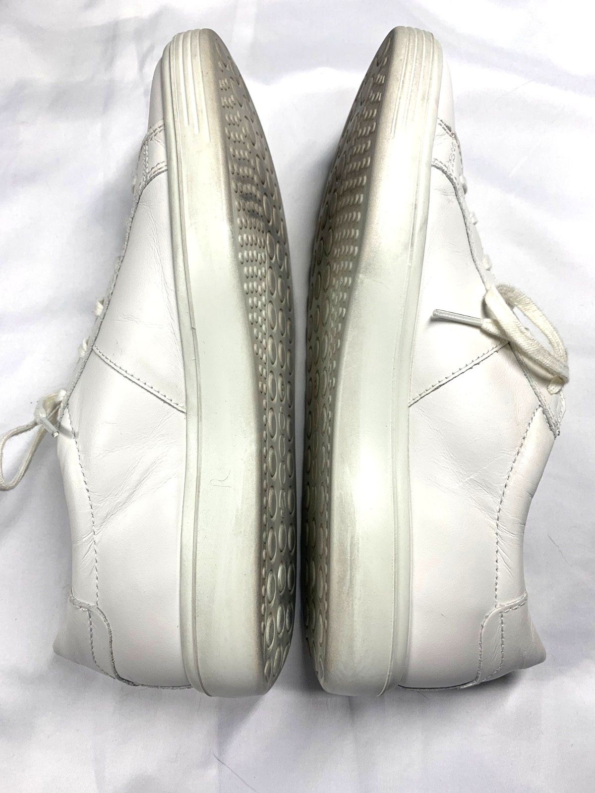 Ecco Soft Classic White Leather Sneakers Women’s Size US 10 – 10.5 EU 41