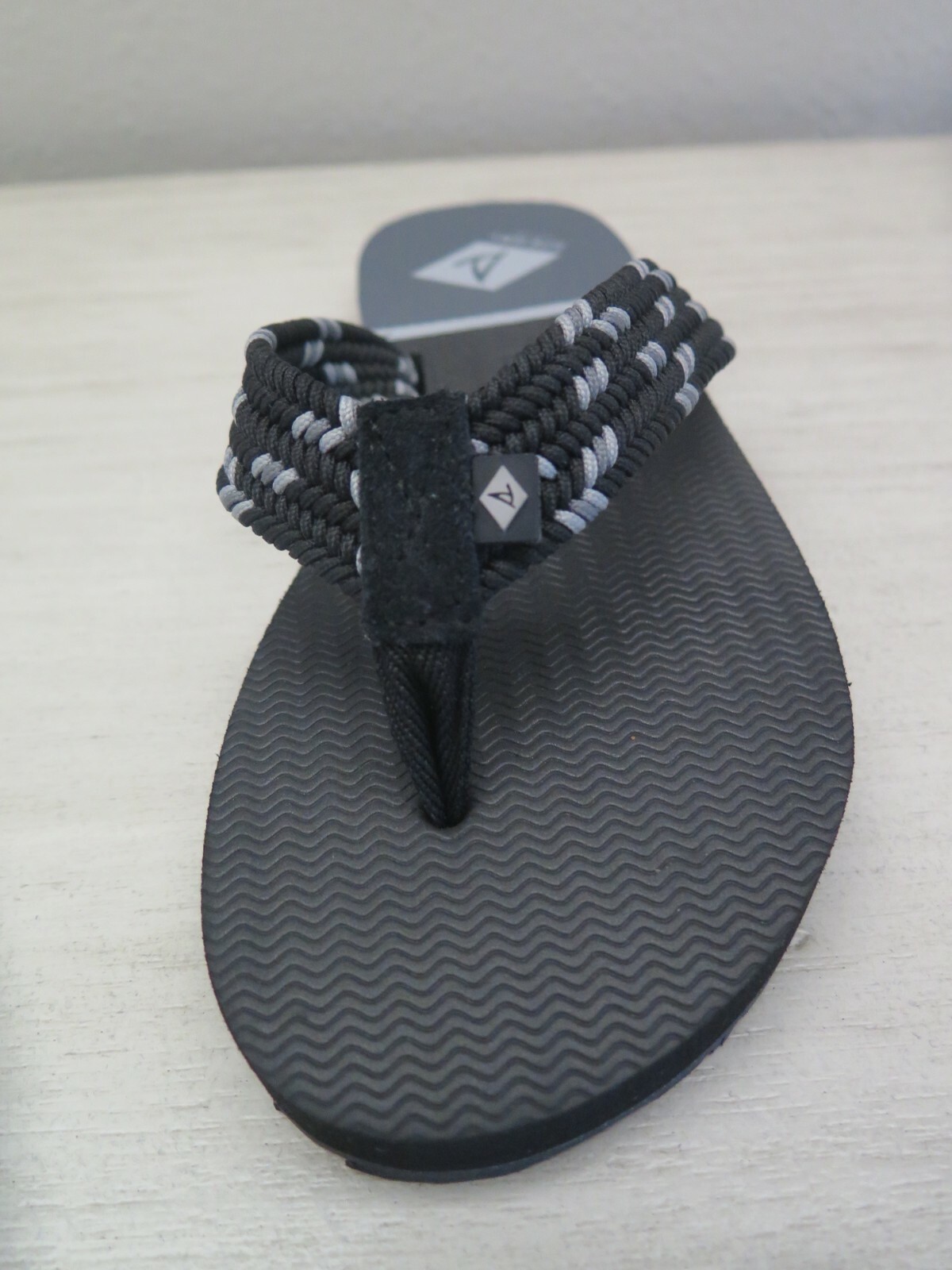 Sperry Women’s Sz 5M Black Wharf Webbing/Leather Flip Flop Sandals