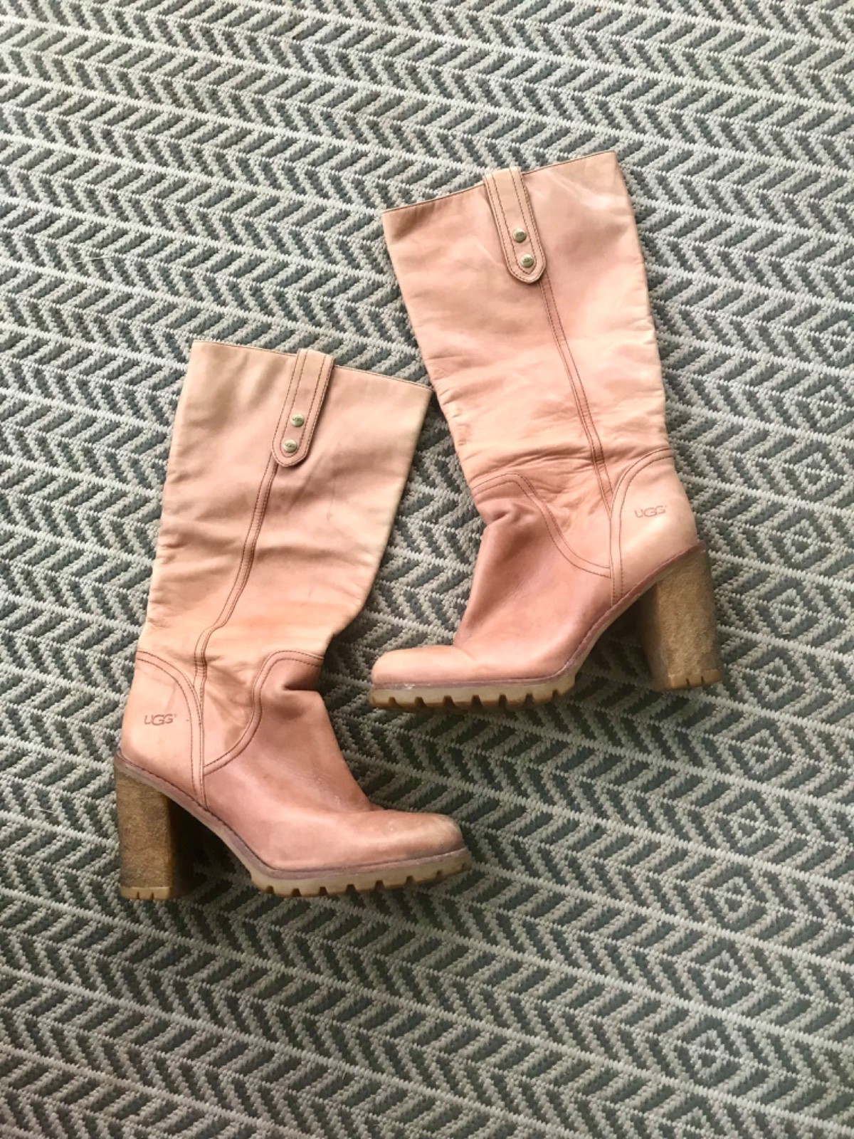 UGG Heel Boots Josie Womens brown Leather Tall Knee High pull on boots Size 7