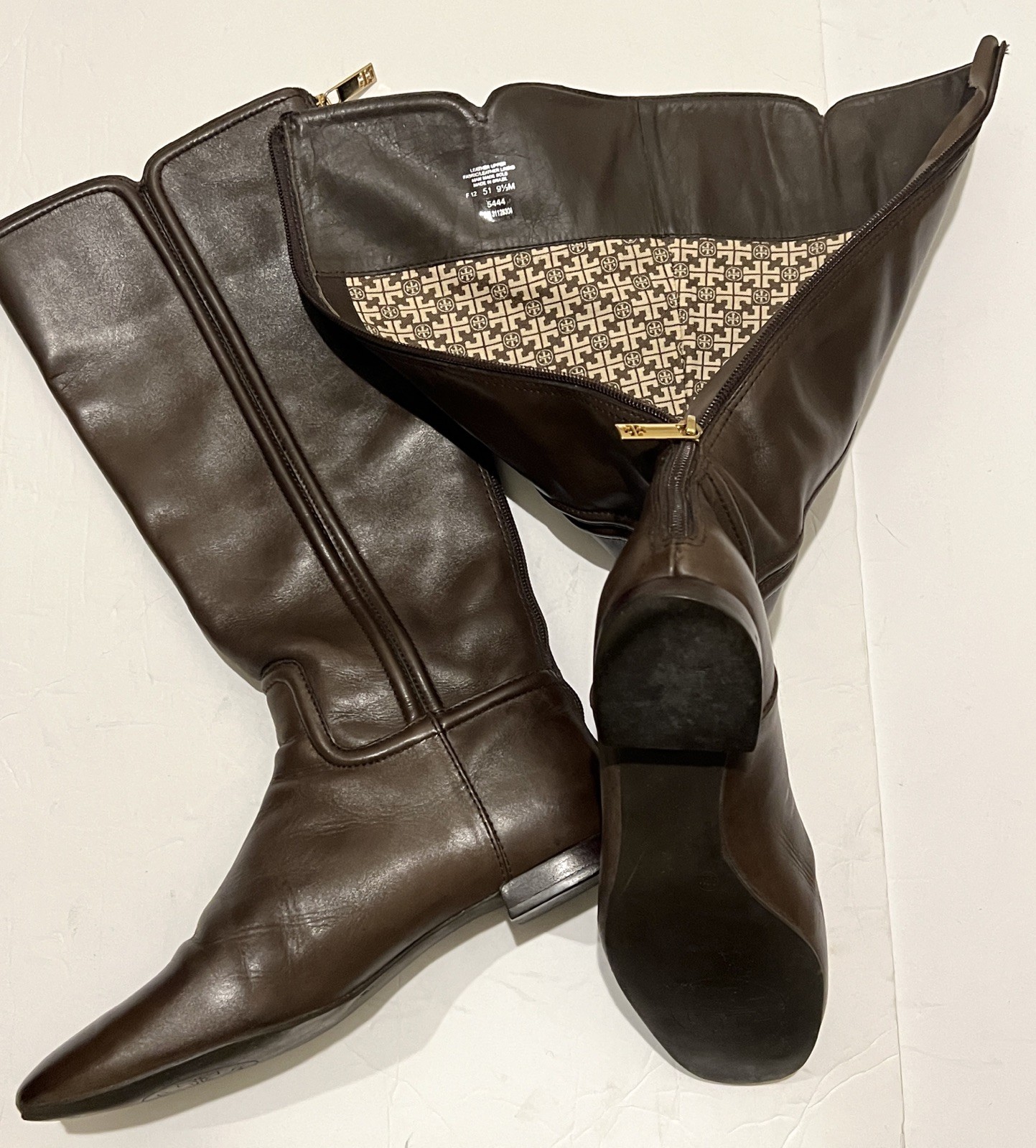 Tory Burch Brown Leather Knee High Riding Boots Logo Medallion Zipper US 9.5
