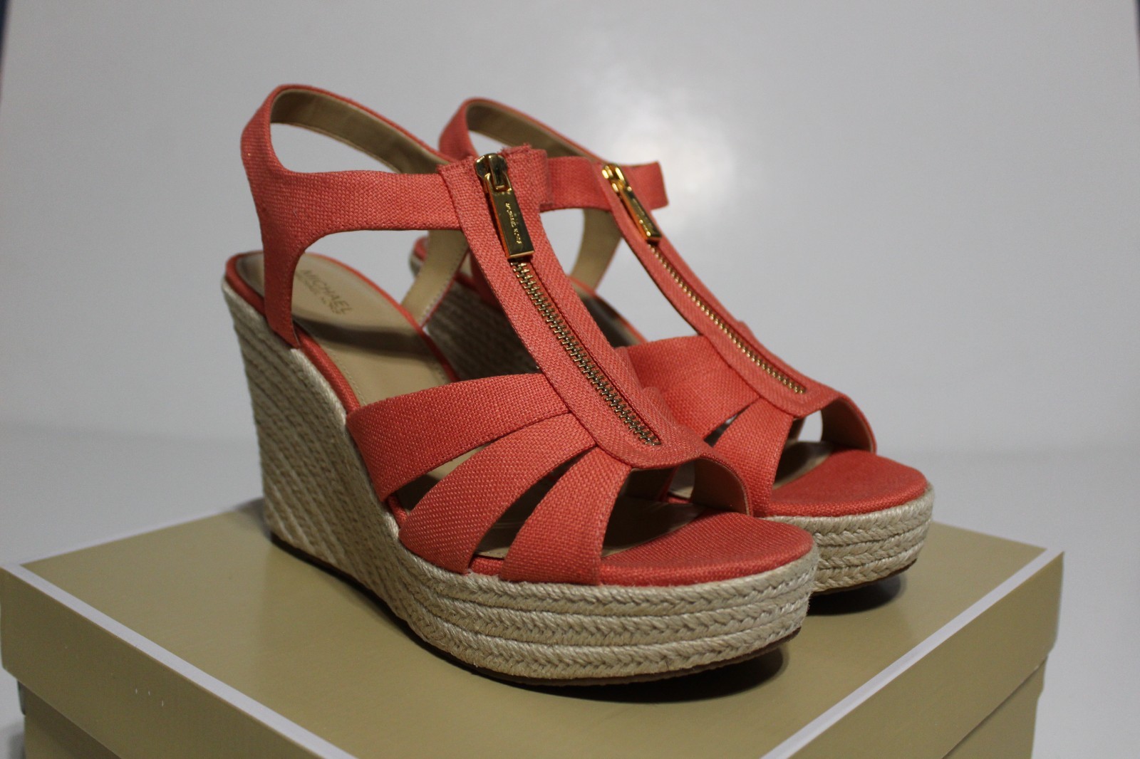 Michael Kors Berkley Womens 10 M Espadrille Pink Canvas Front Zip Wedge Sandal