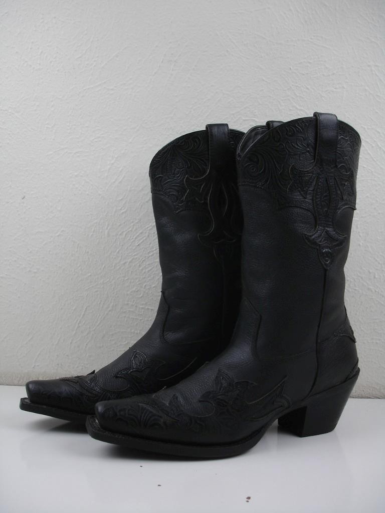Women’s 9 B M Ariat Rowdy Heritage Black Tooled Leather Square Toe Western Boots