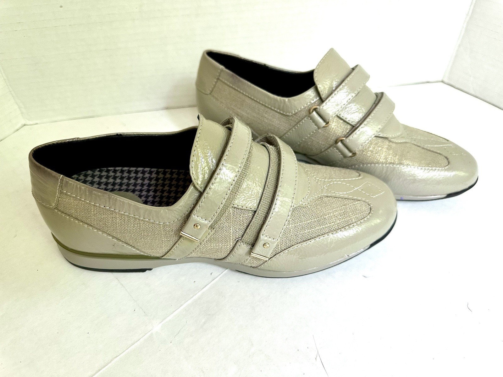 Aetrex Anna Taupe Leather and Textile Mesh Panels Hook-and-Loop Straps size 7M