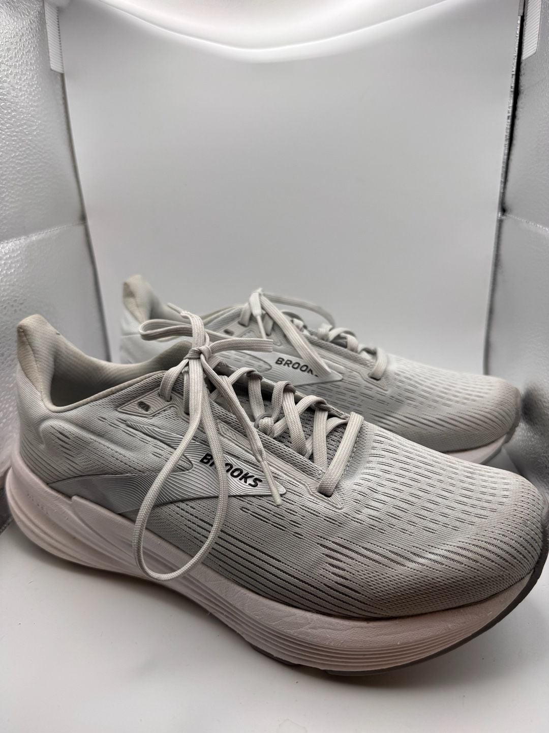 Brooks Revel 6 Oyster/Alloy/White Women’s Running Shoes