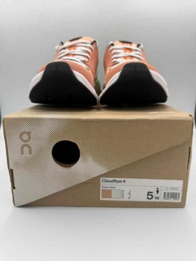 On Cloud – Cloudflyer 4 – Peach/Aloe -Women’s Size 5 New