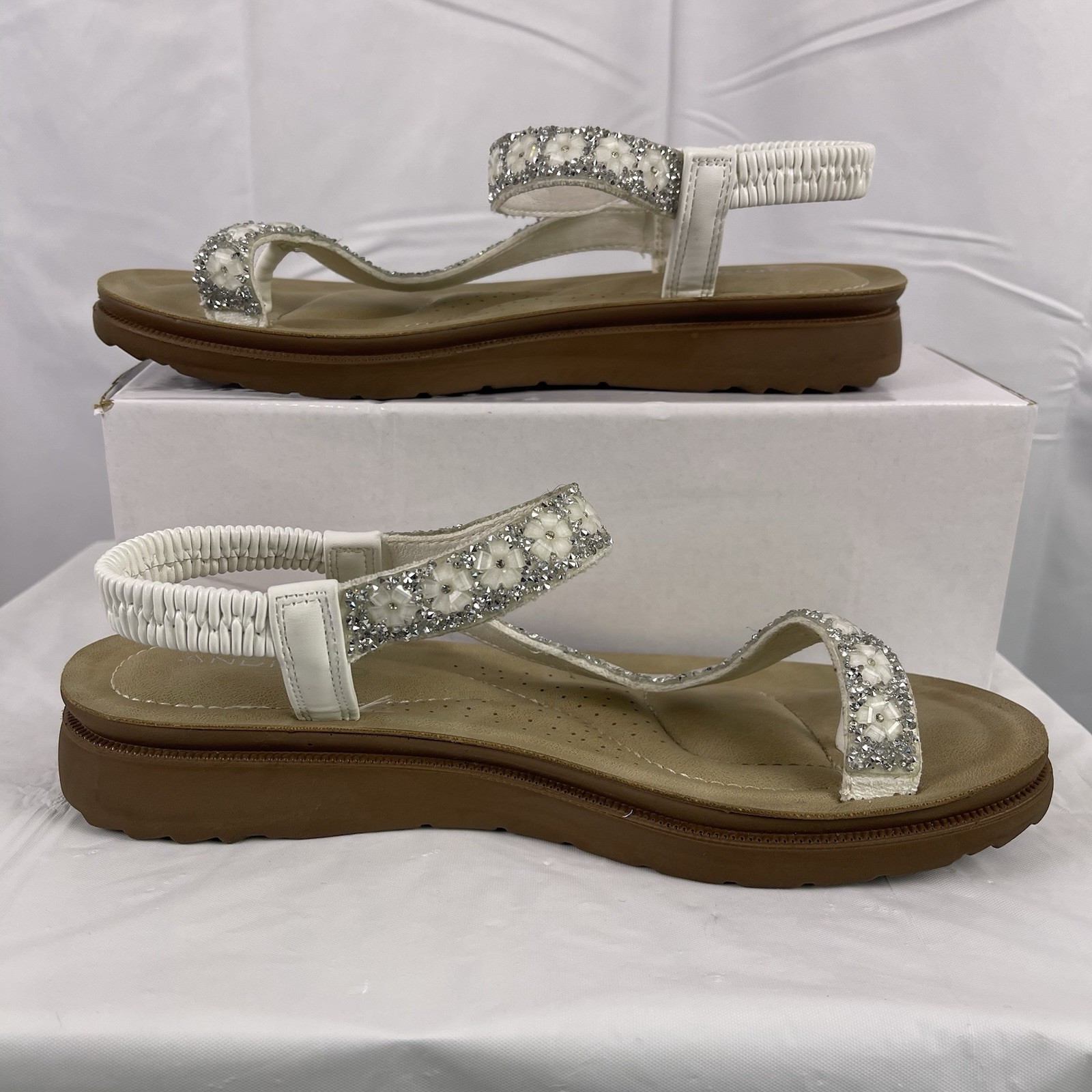 Andiamo Women Sandals 8M White Beaded Rhinestone Slingback Comfort Flat