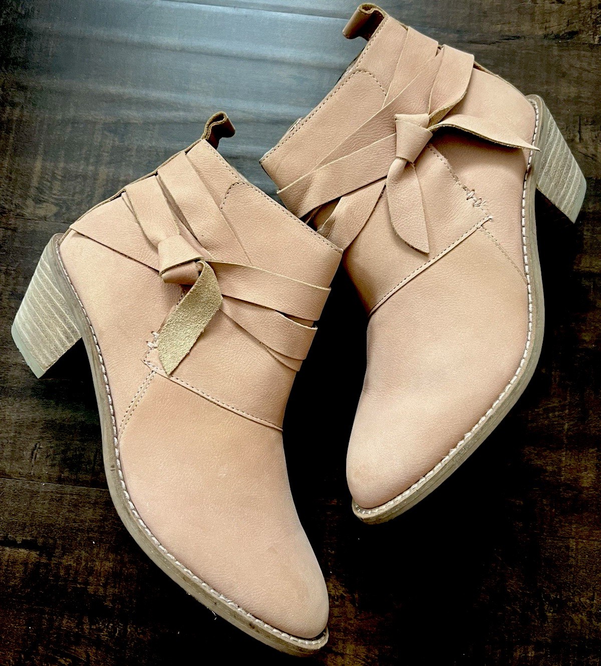 NEW Kelsi Dagger Brooklyn Women’s Kingston Ankle Booties Bow Leather Suede sz 8
