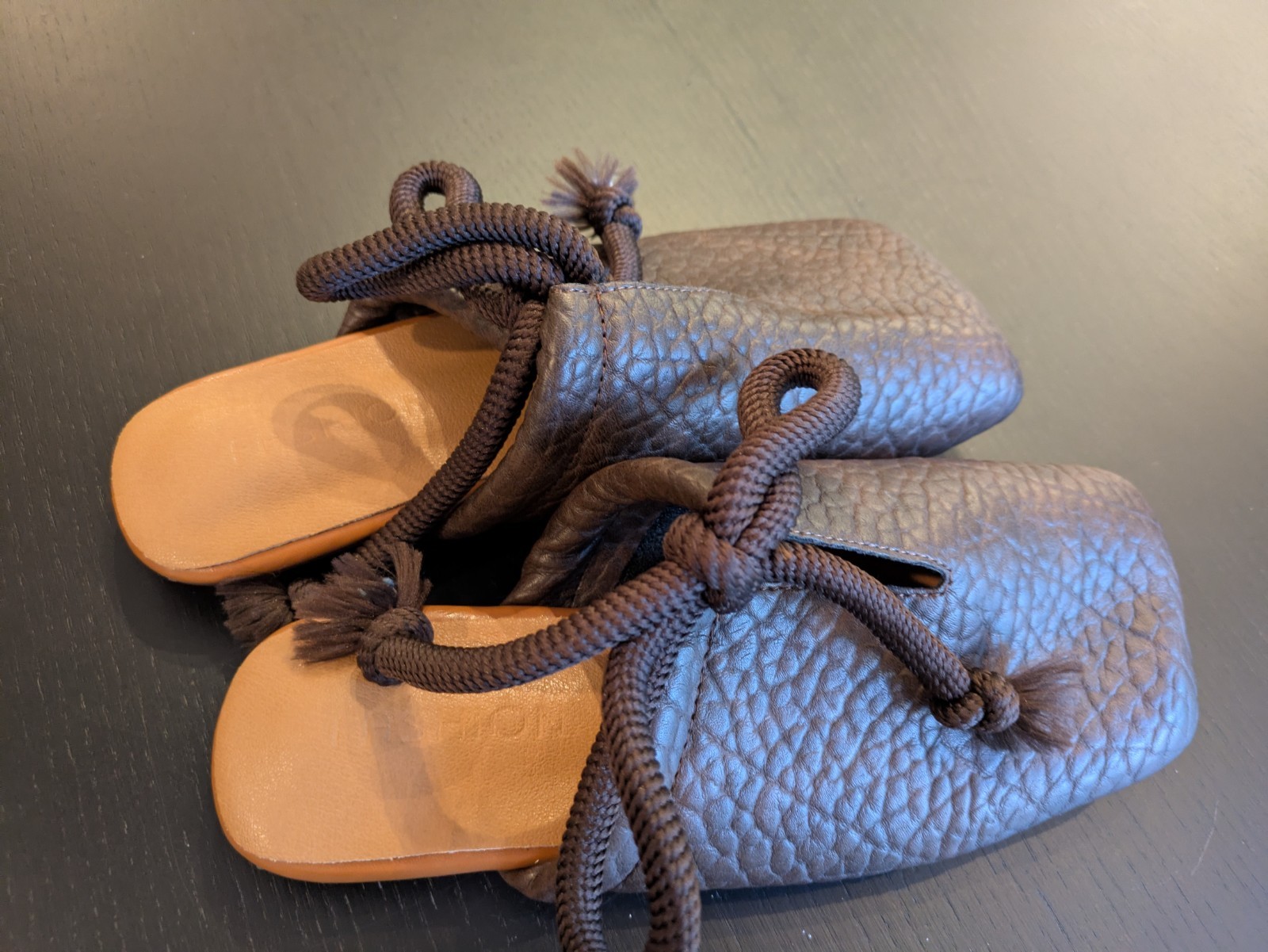 NWOT Slip-on Shoes W/ Square-Toe Design, Textured Leather, Bows Sz 36 Eu