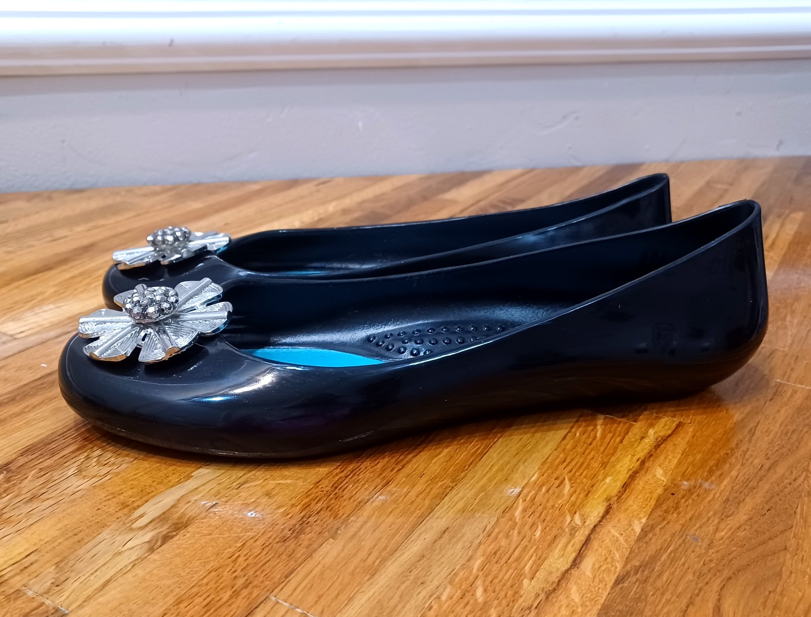 OKA B Women’s Size 8US/38EU Charcoal Black Skimmers Jelly Medallion Ballet Flats