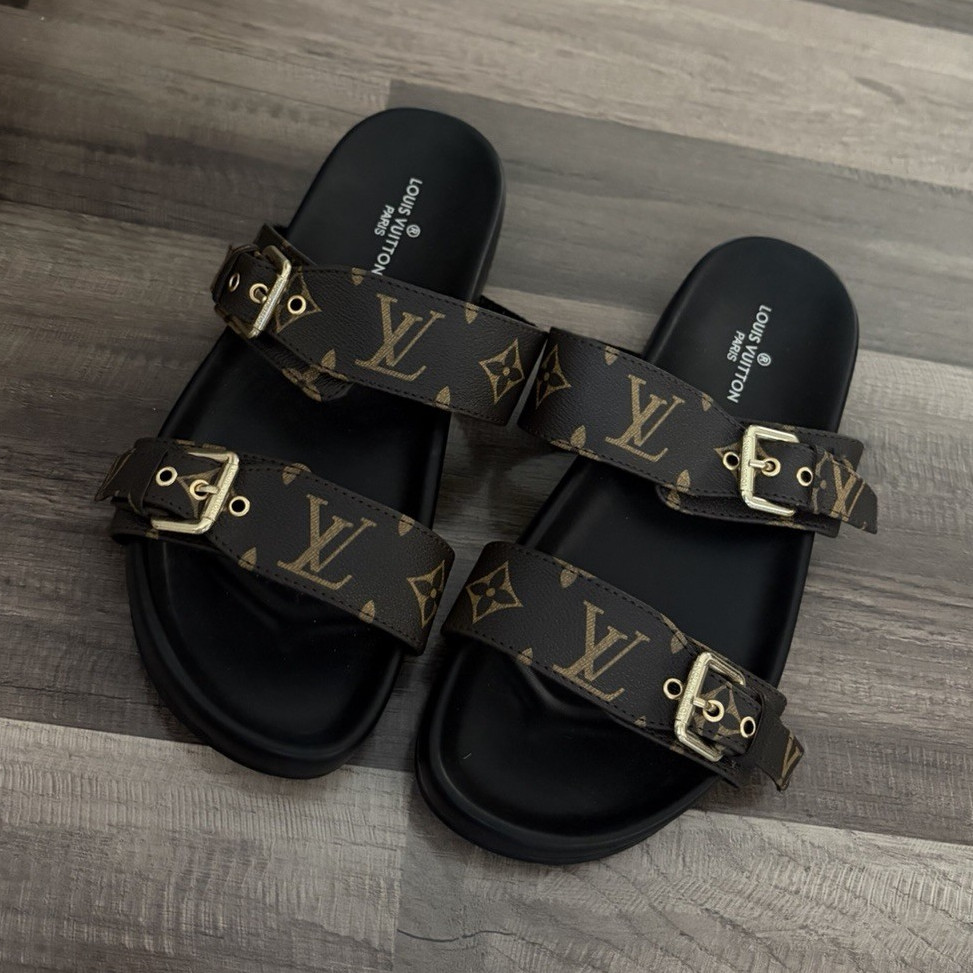 Monogram Buckle Adjustable Strap Leather Slide Sandals 39 US 8