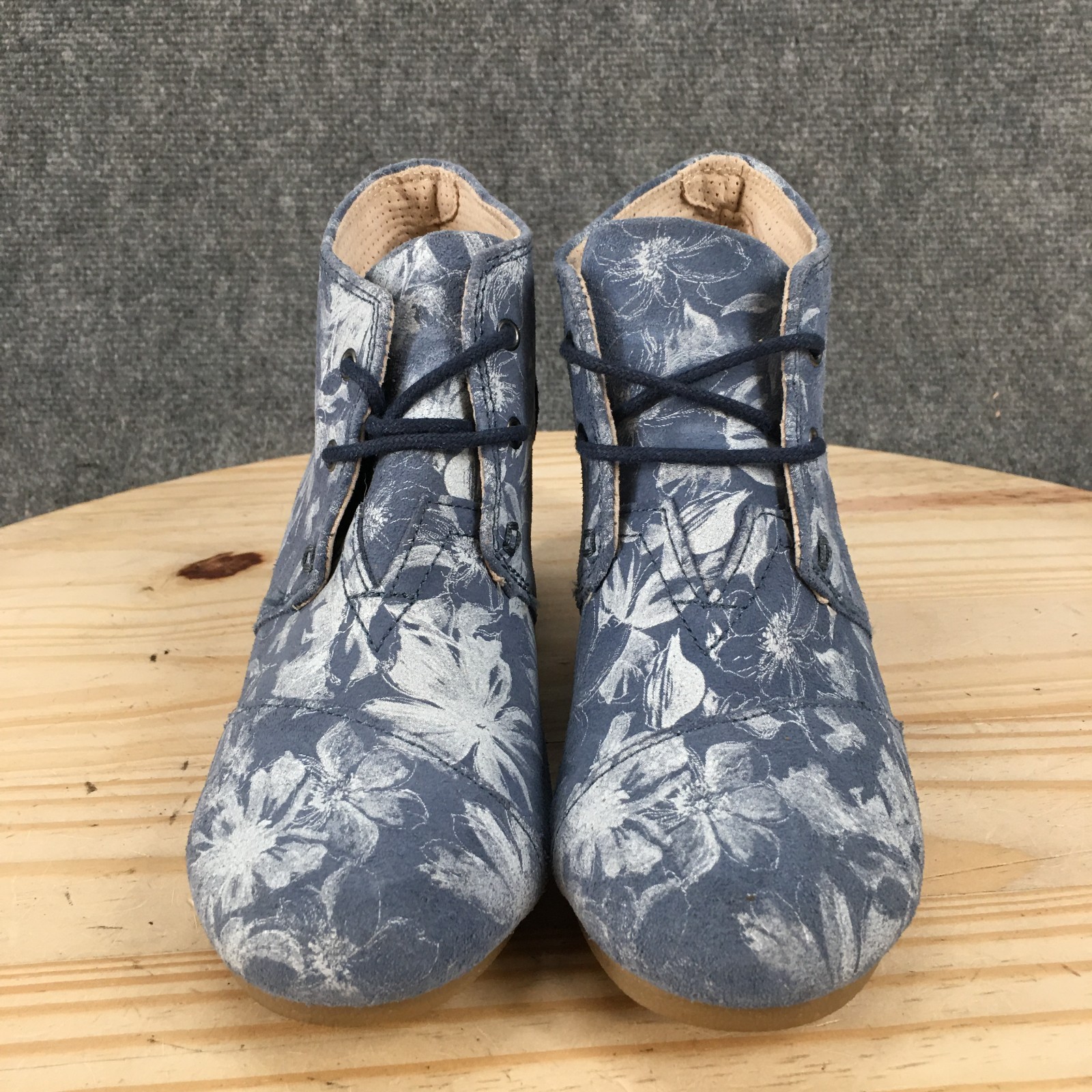 Toms Desert Boots Womens 6.5 Ankle Bootie Floral Print Casual Wedge Heels Blue