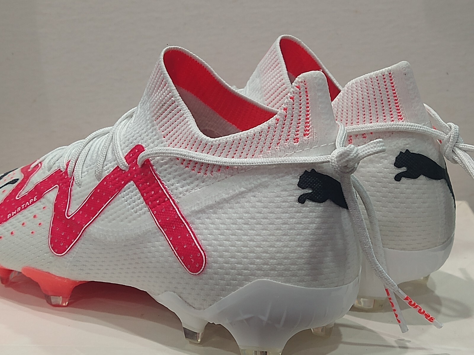 Puma WOMEN’S Future Ultimate FG AG Soccer – Size: 10.5 – 107356 01 – White / Red