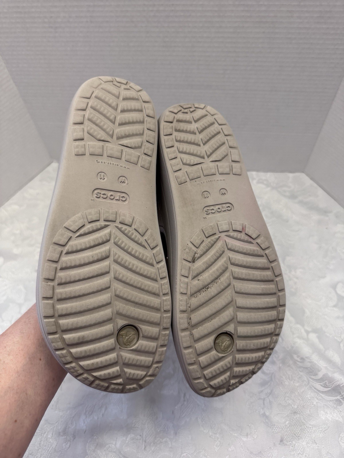 Crocs Sloane Platform Flip Flop Sandal Comfort Shoe Women’s 11 Gray Beach Pool