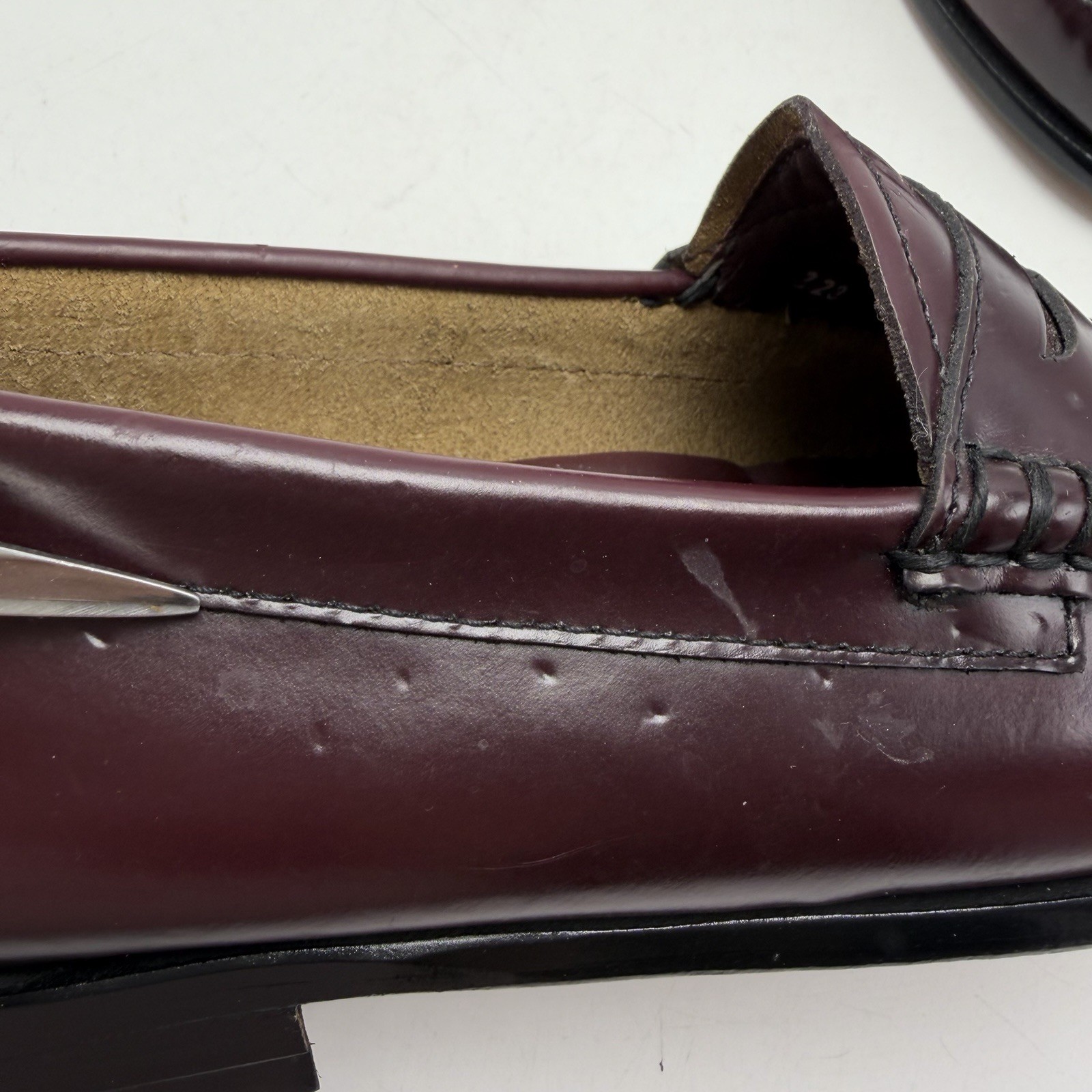 Weejuns GH Bass Whitney Penny Loafers Womens 9 M Burgundy Moc Toe Business READ