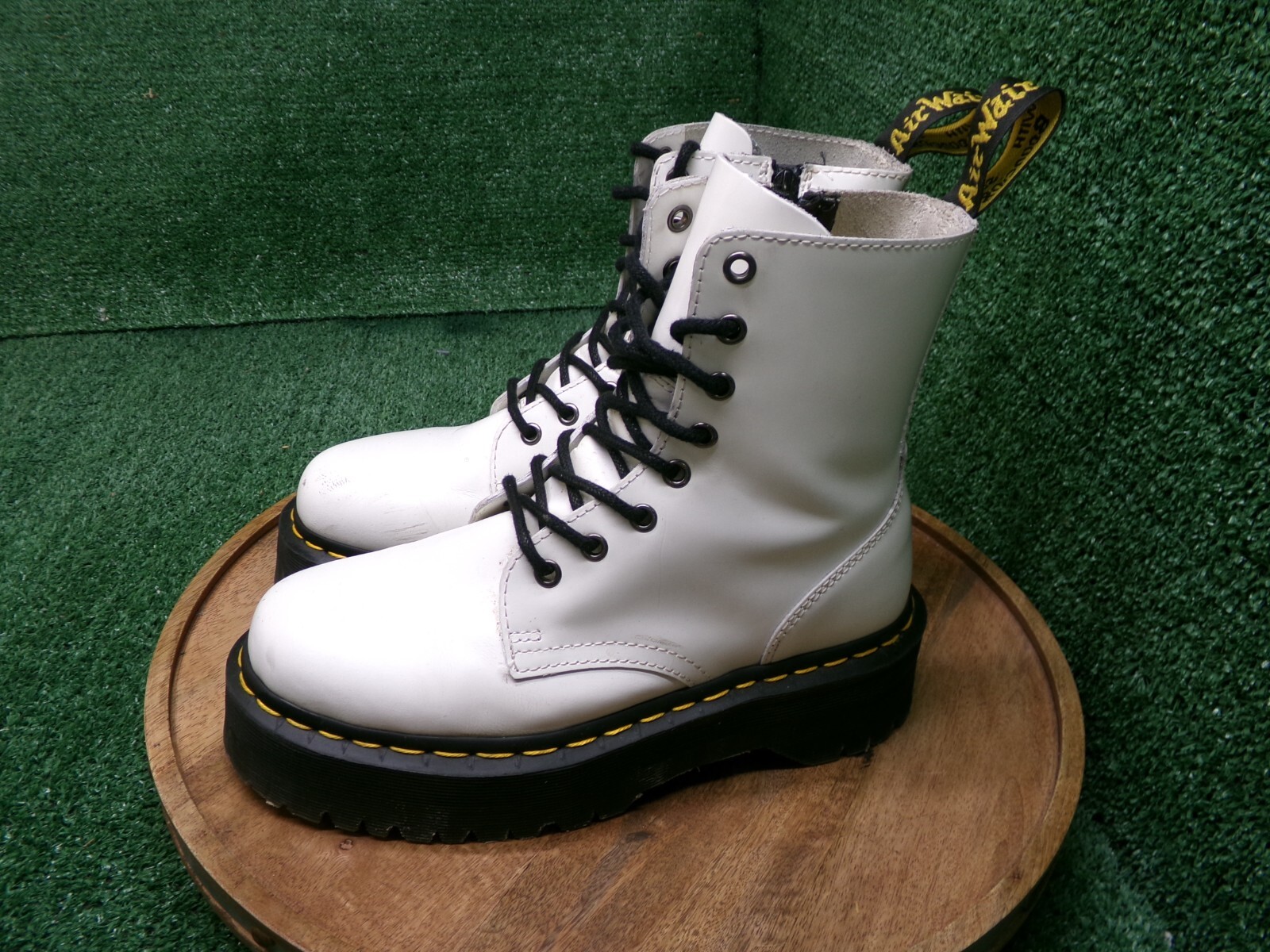 Dr. Martens Women’s Jadon White Original Smooth Leather Combat Boots Size US 8