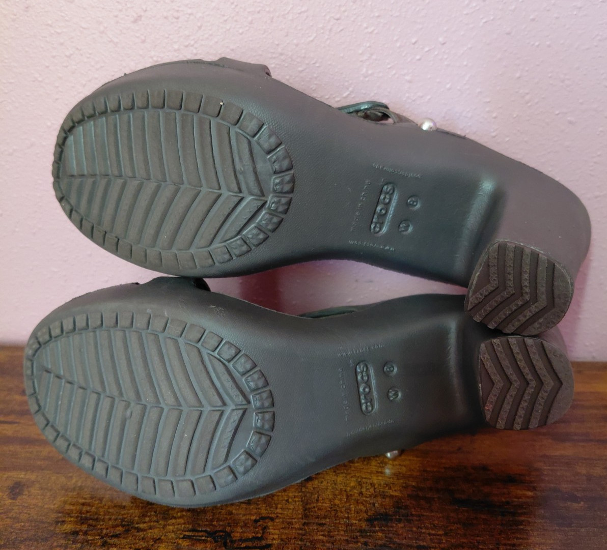 Crocs CYPRUS IV High Heels Women’s 8 Brown Slip On Strap Comfort Sandals