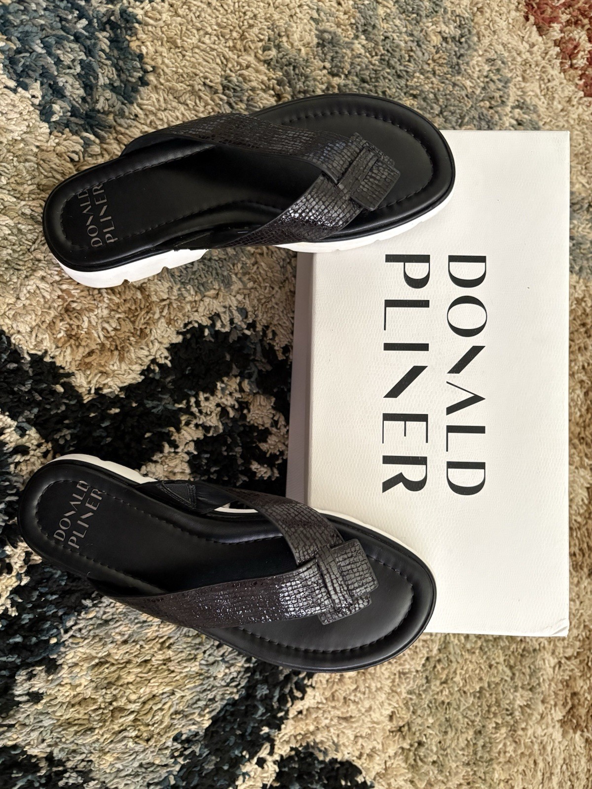 Donald Pliner Women’s Sandals Size 6 Haddie-PM Pebble Metalic