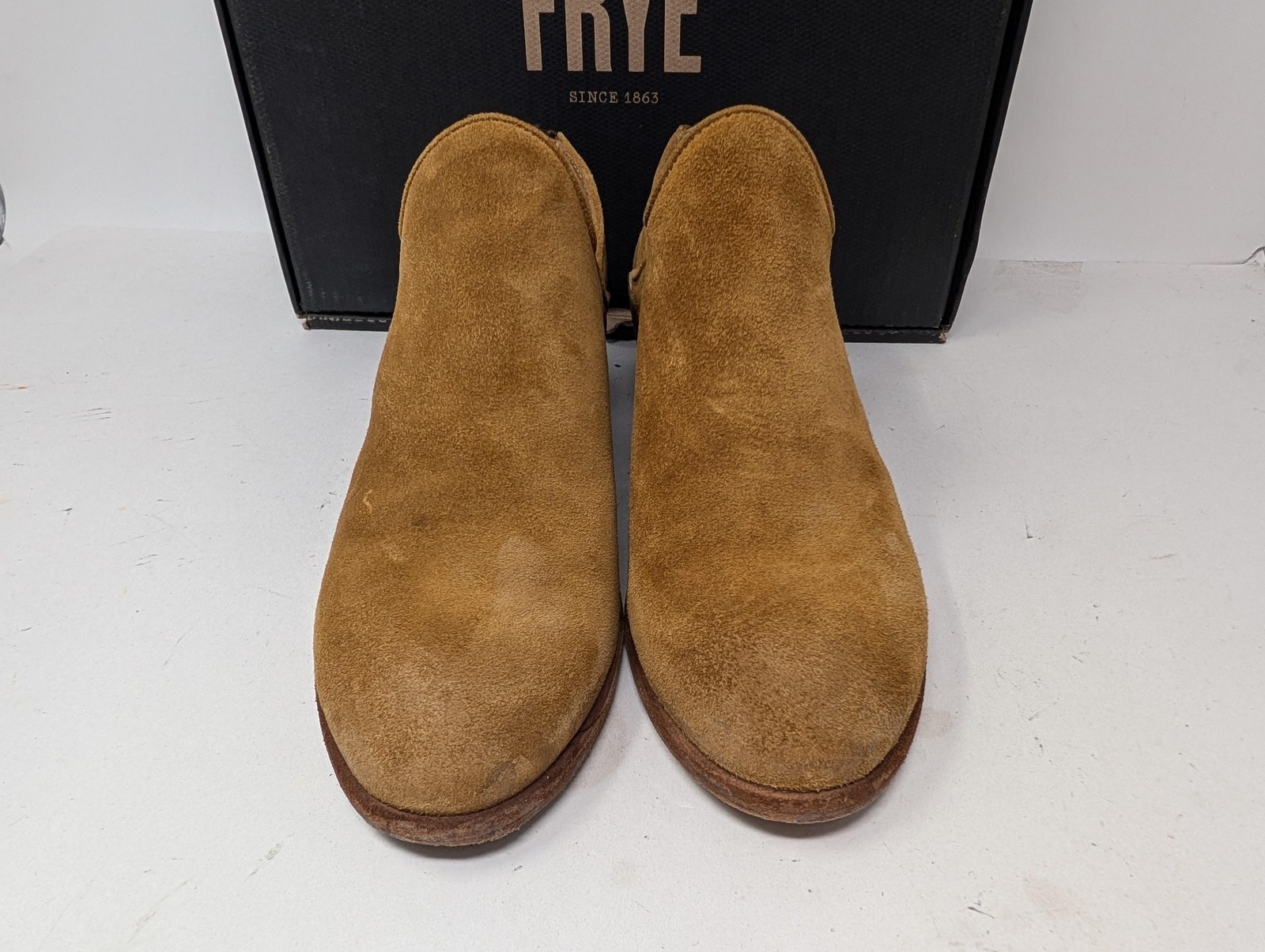 Frye Boots Womens Size 9 Brown Suede Carson Shootie Ankle Booties Western Brandy